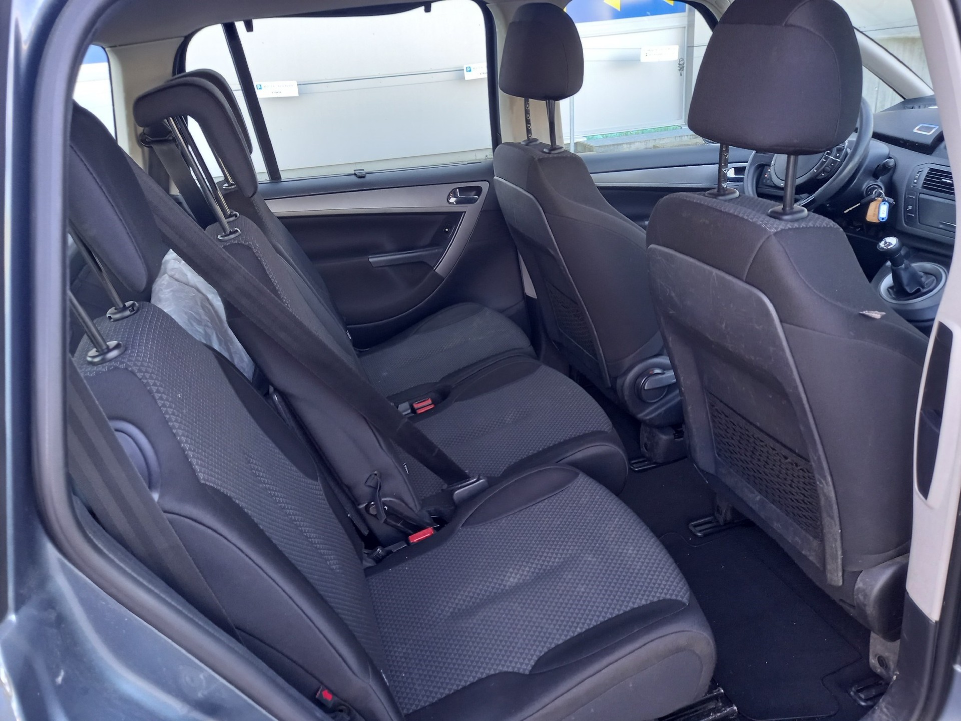 CITROEN Grand C4 Picasso 1.6 HDI 16V Dynamique-image-10