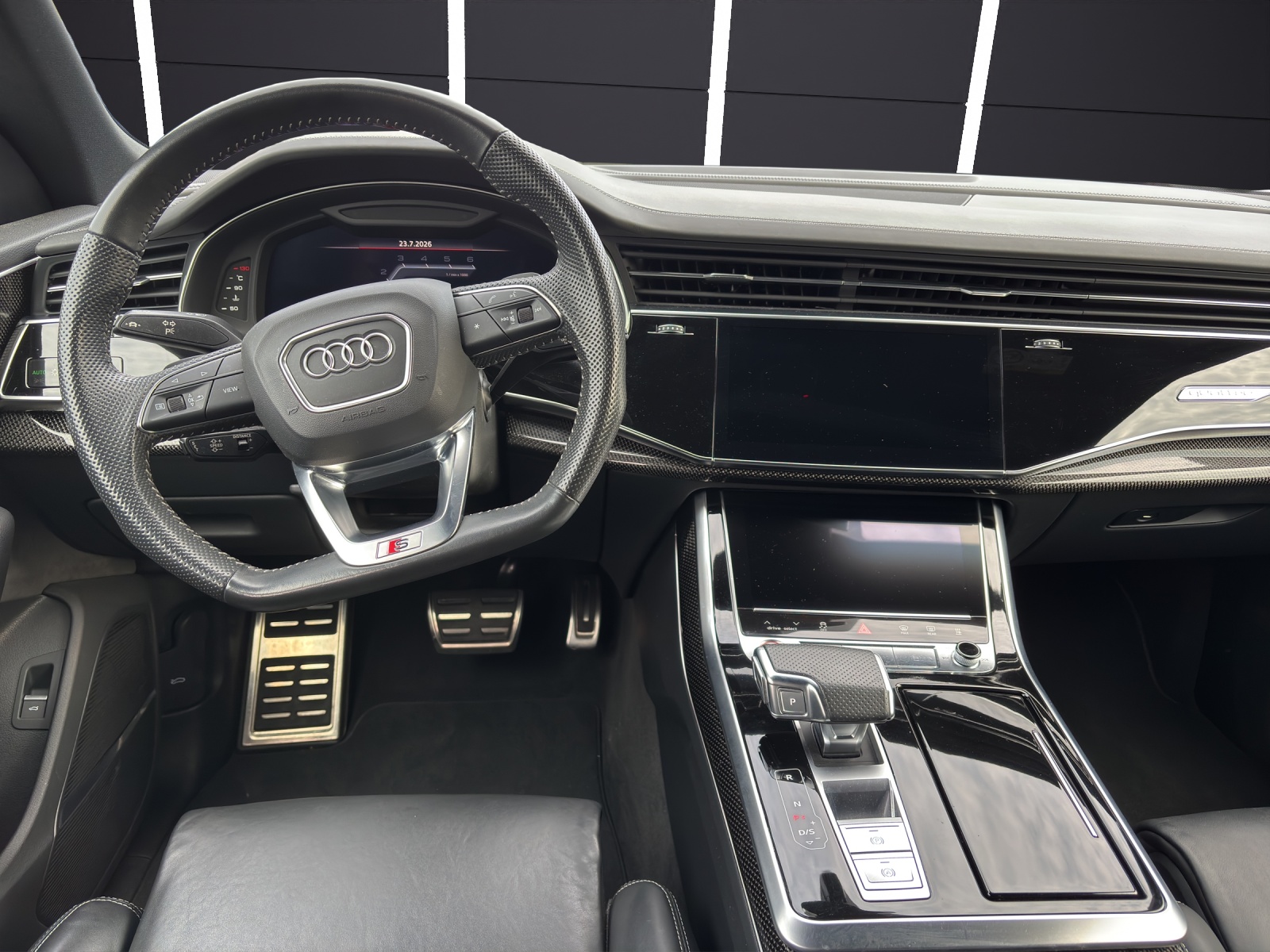 AUDI SQ8 50 TDI quattro tiptronic-image-8