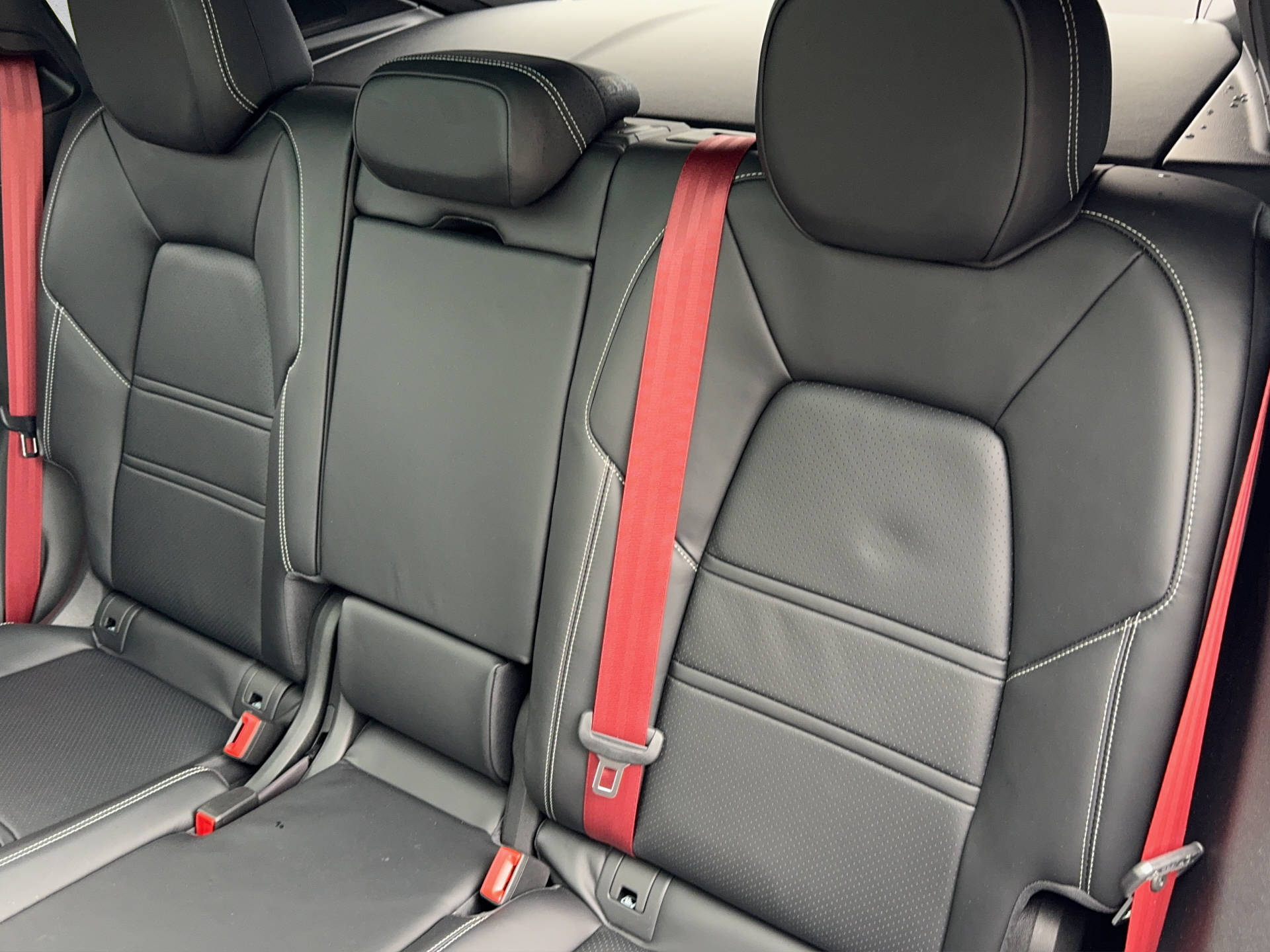 PORSCHE Cayenne S E-Hybrid Coupé-image-10