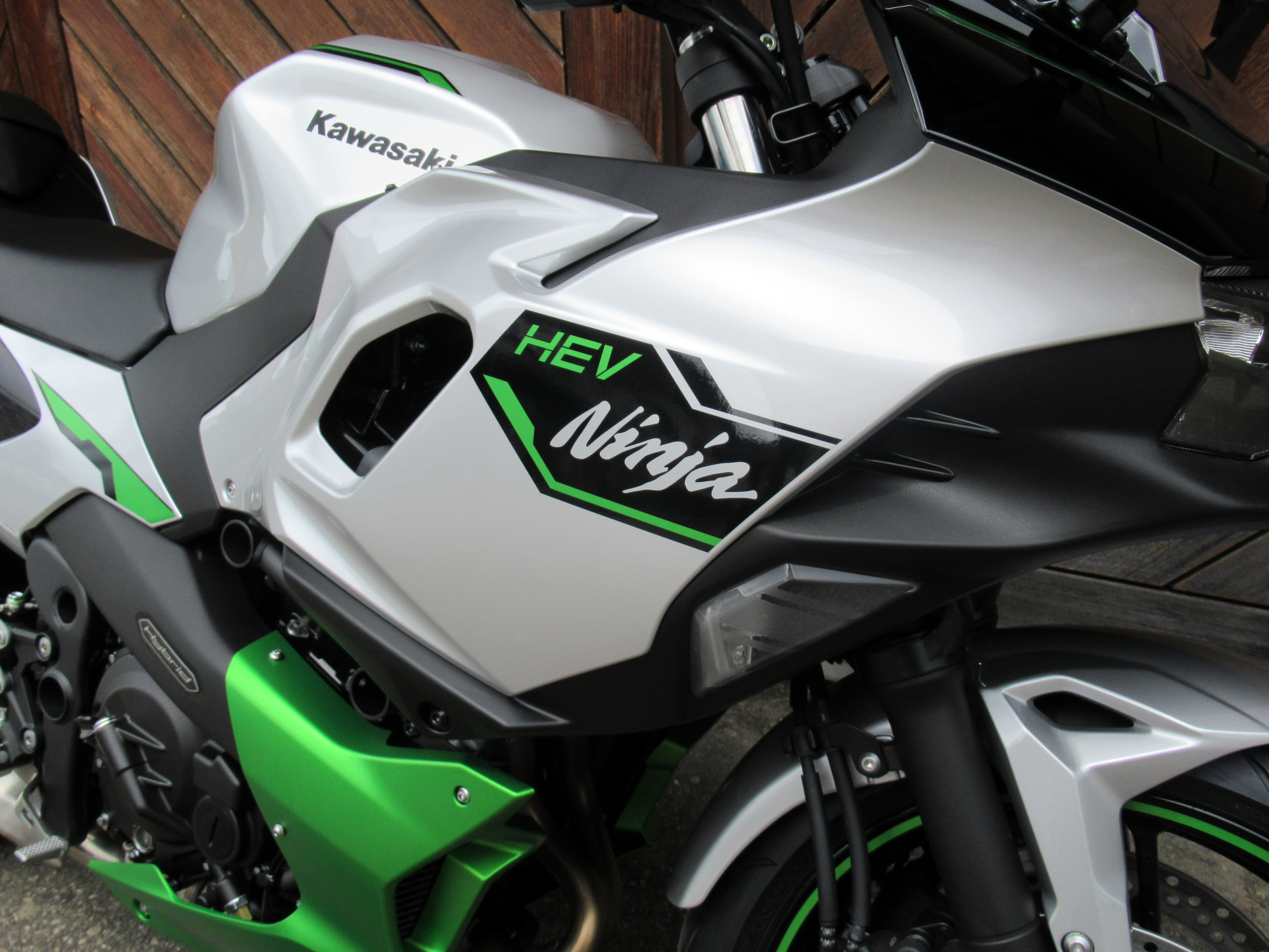 KAWASAKI Ninja 7 Hybrid-image-8