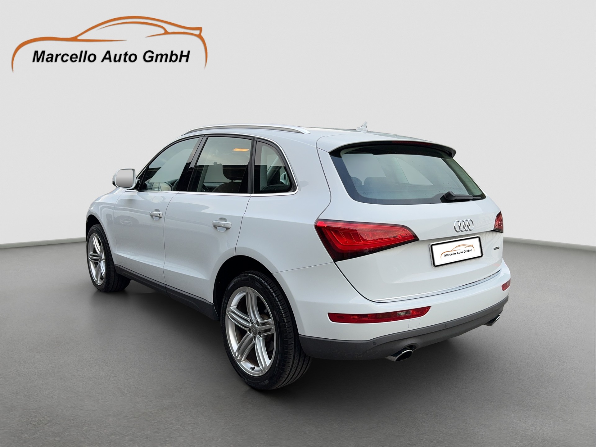 AUDI Q5 2.0 TFSI quattro tiptronic-image-12