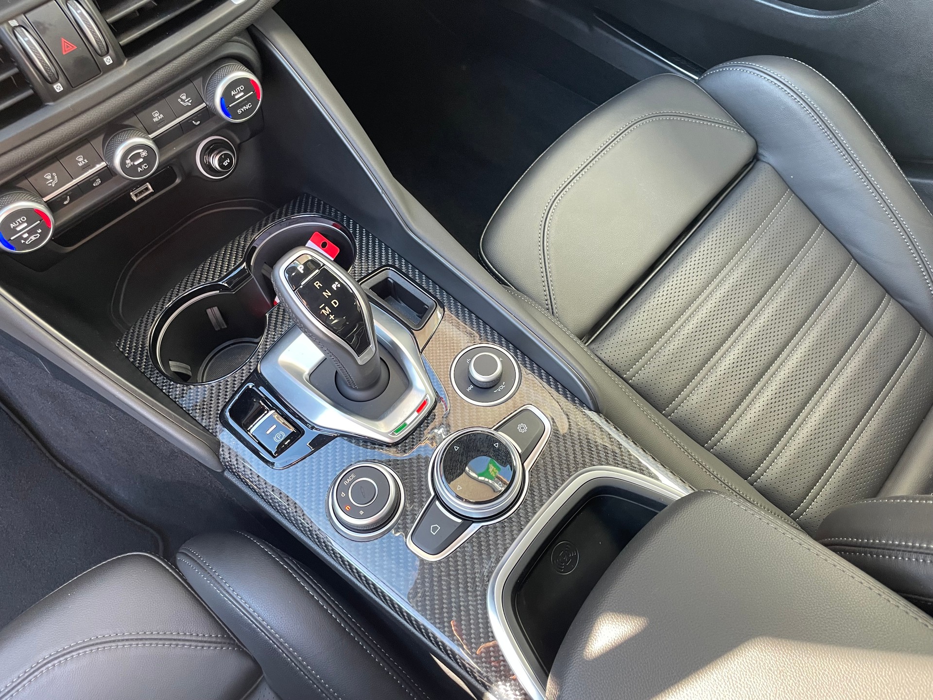 ALFA ROMEO Giulia 2.9 V6 Quadrifoglio-image-13