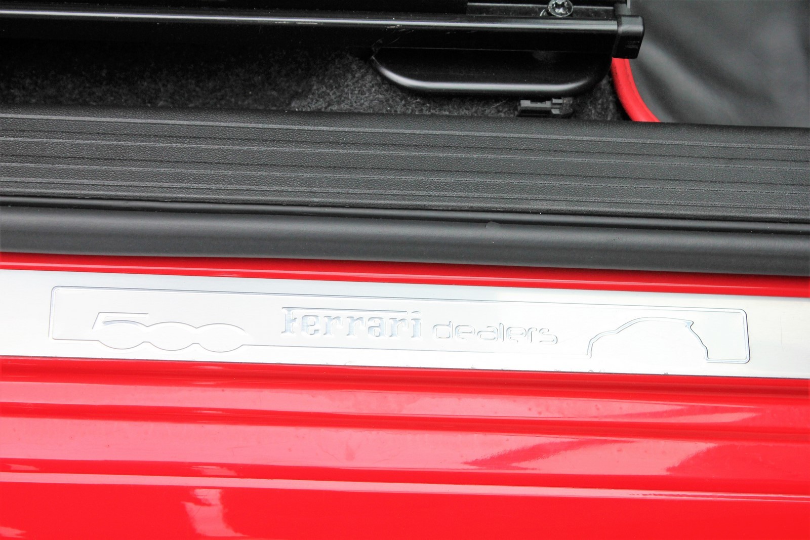 FIAT 500 1.4 16V Turbo Abarth 695 SS Ferrari Dealer Edition-image-14