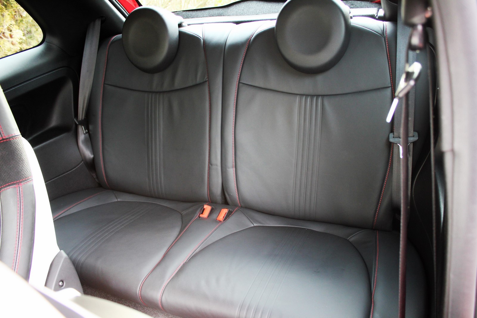 FIAT 500 1.4 16V Turbo Abarth 695 SS Ferrari Dealer Edition-image-12