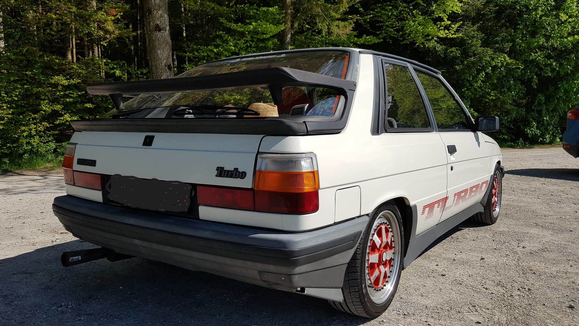 RENAULT R11 1400 Turbo-image-2