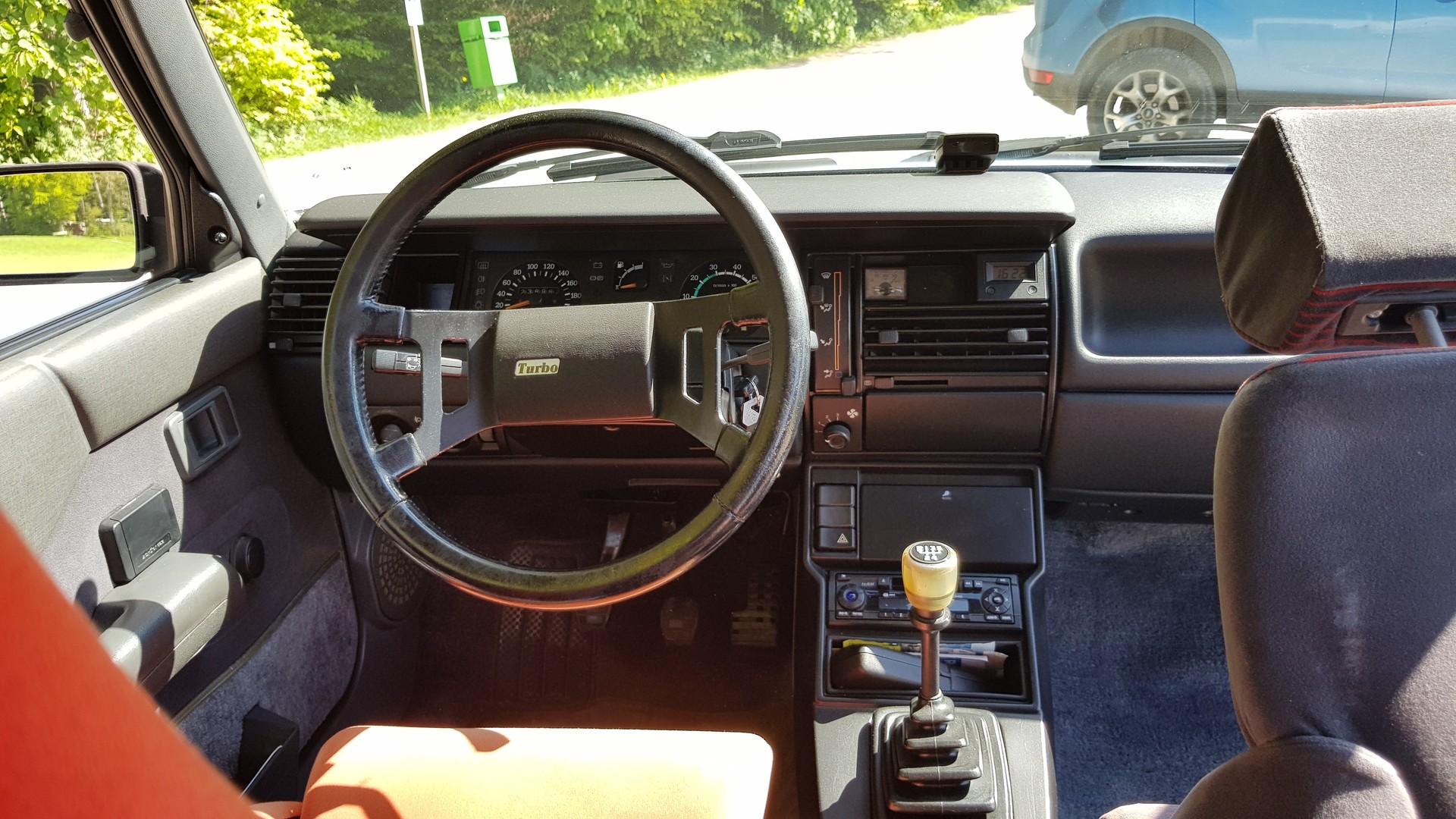 RENAULT R11 1400 Turbo-image-5