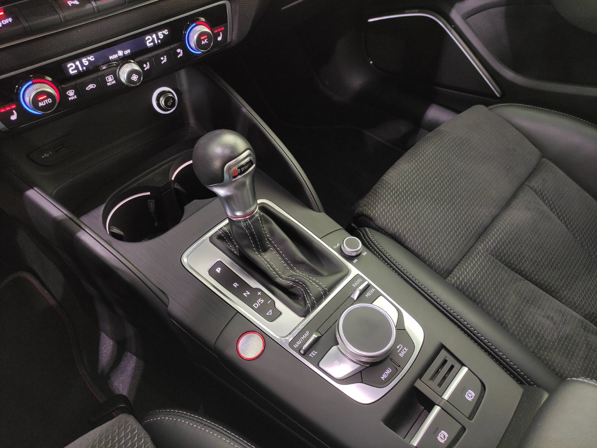 AUDI S3 Sportback 2.0 TFSI quattro S-Tronic-image-10