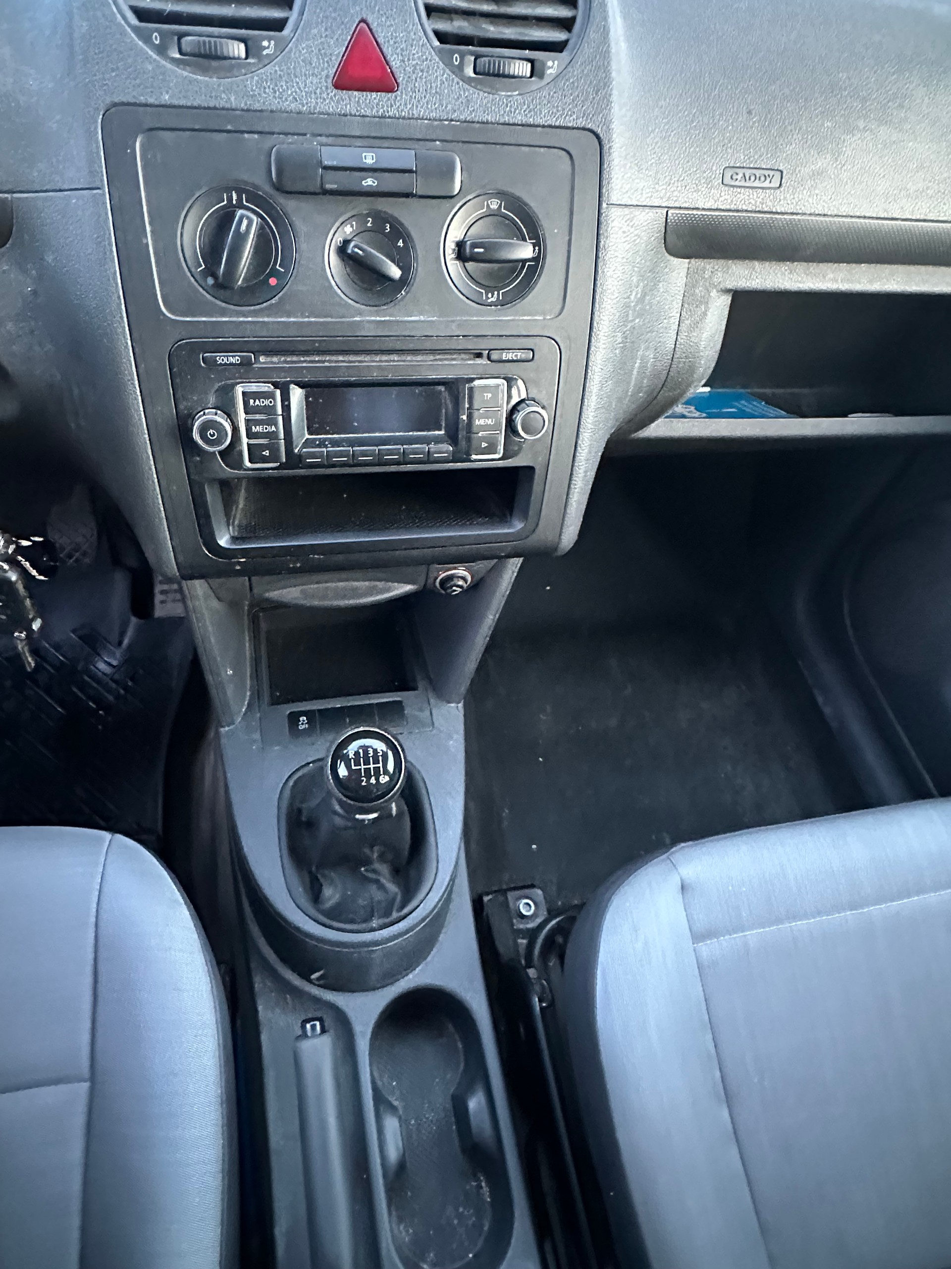 VW Caddy 2.0 TDI 4Motion-image-9