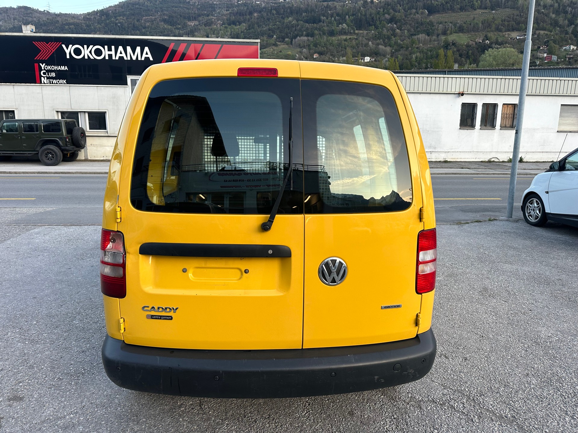 VW Caddy 2.0 TDI 4Motion-image-4