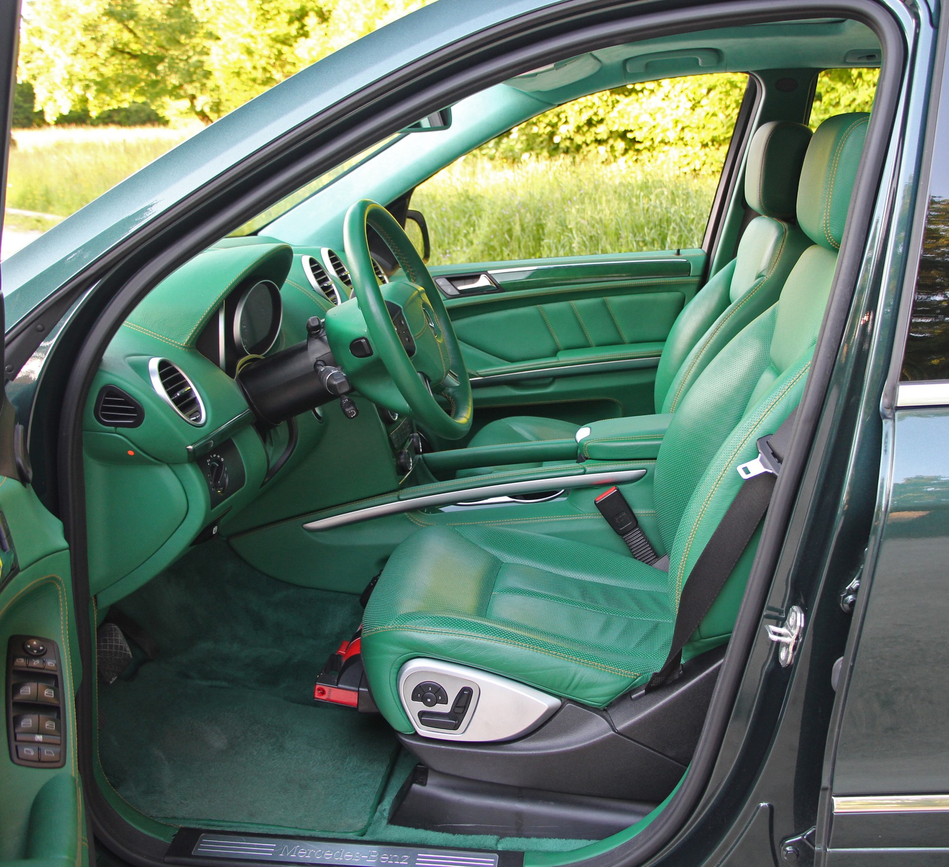MERCEDES-BENZ GL 500 4Matic 7G-Tronic-image-7