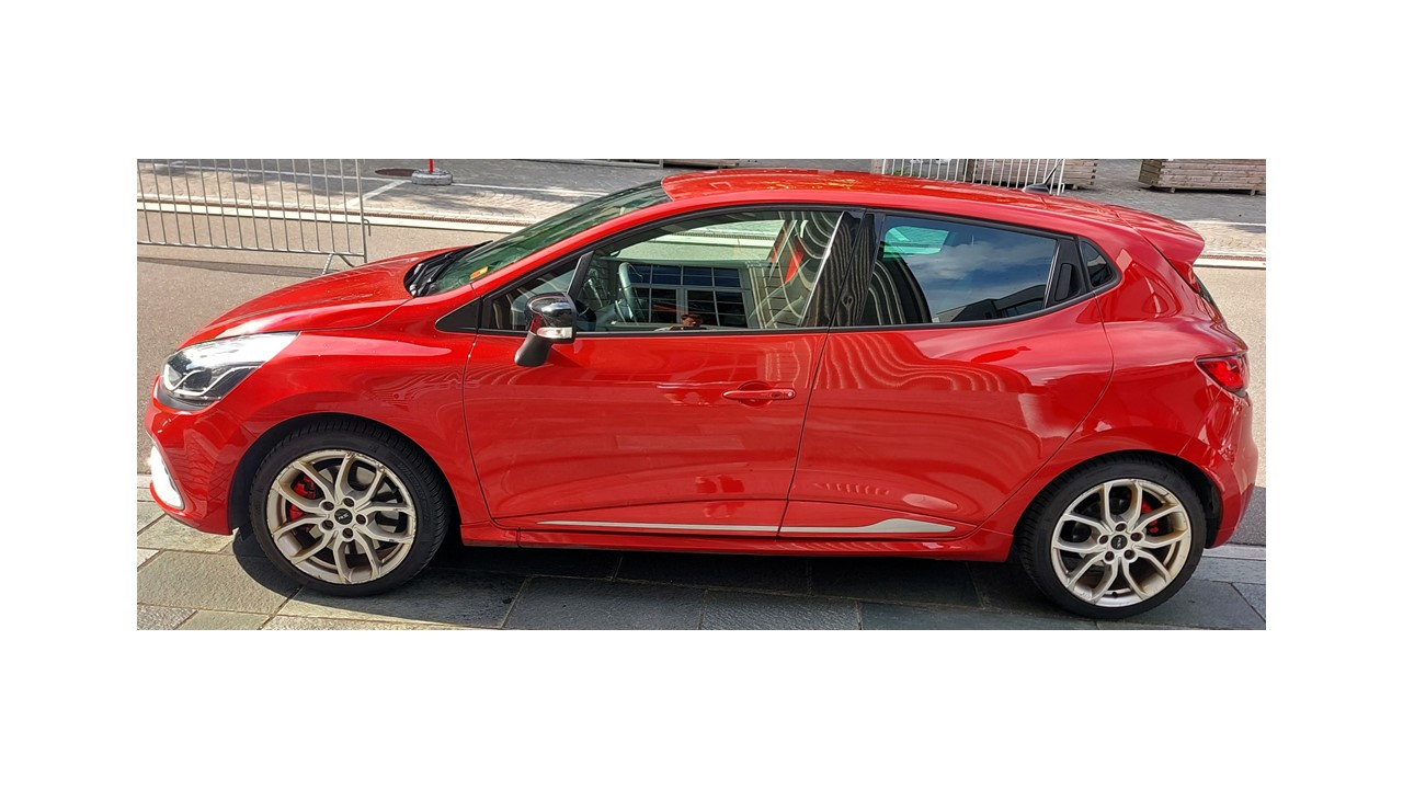 RENAULT Clio 1.6 T RS 200 EDC
