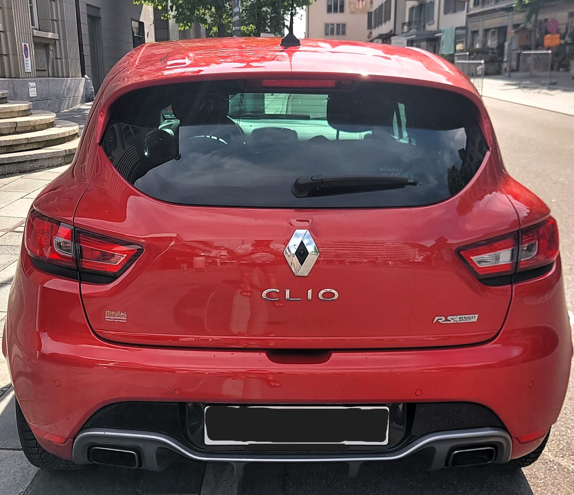 RENAULT Clio 1.6 T RS 200 EDC-image-2
