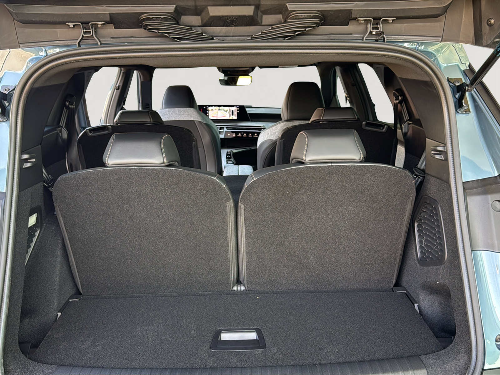 PEUGEOT 5008 145 Hybrid e-DCS6 Allure Premium 8 Jahre Garantie!!-image-23
