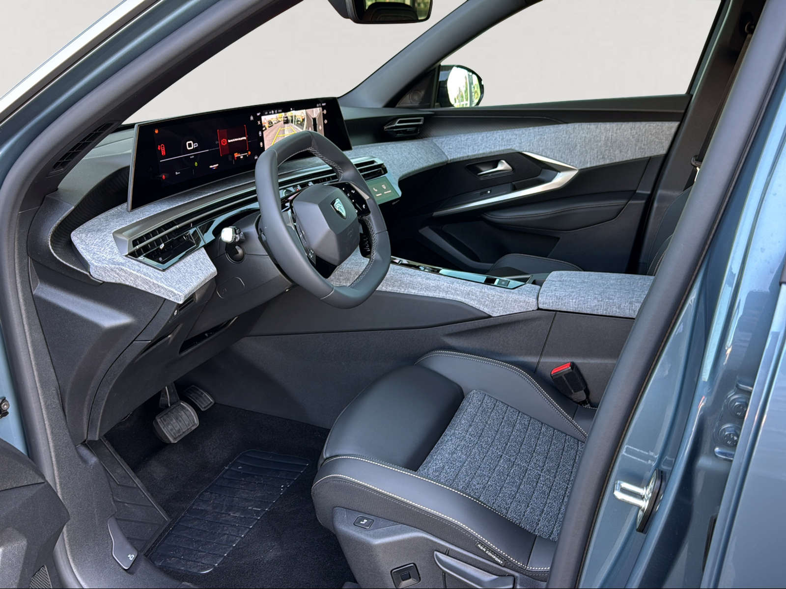 PEUGEOT 5008 145 Hybrid e-DCS6 Allure Premium 8 Jahre Garantie!!-image-2