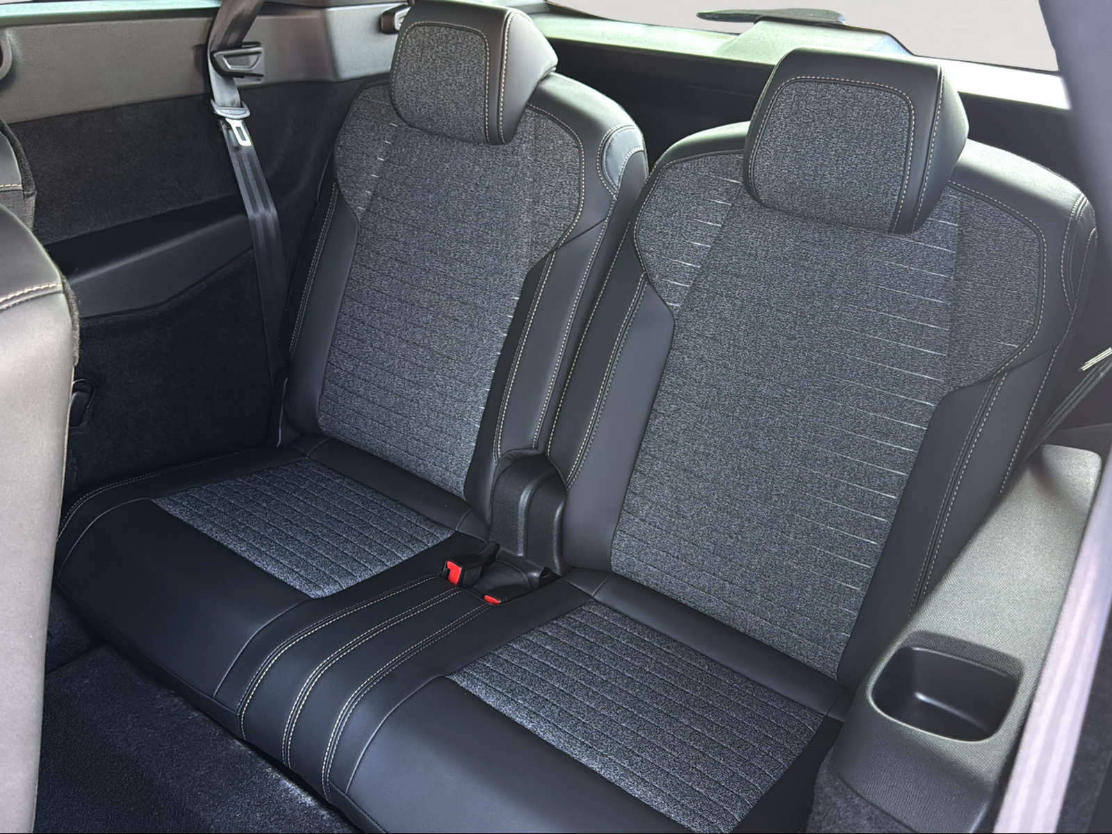 PEUGEOT 5008 145 Hybrid e-DCS6 Allure Premium 8 Jahre Garantie!!-image-15