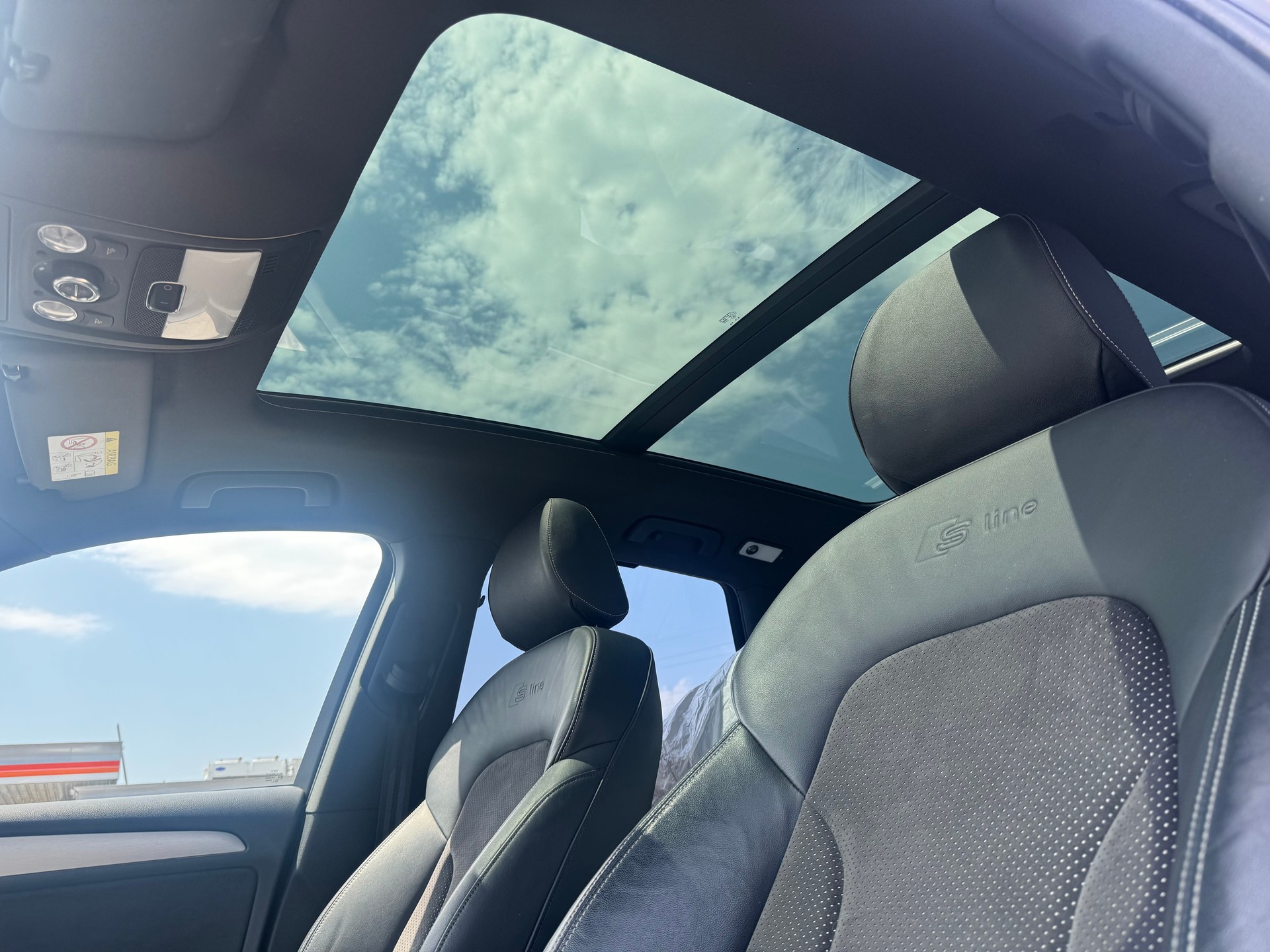AUDI Q5 2.0 TDI quattro S-tronic-image-13