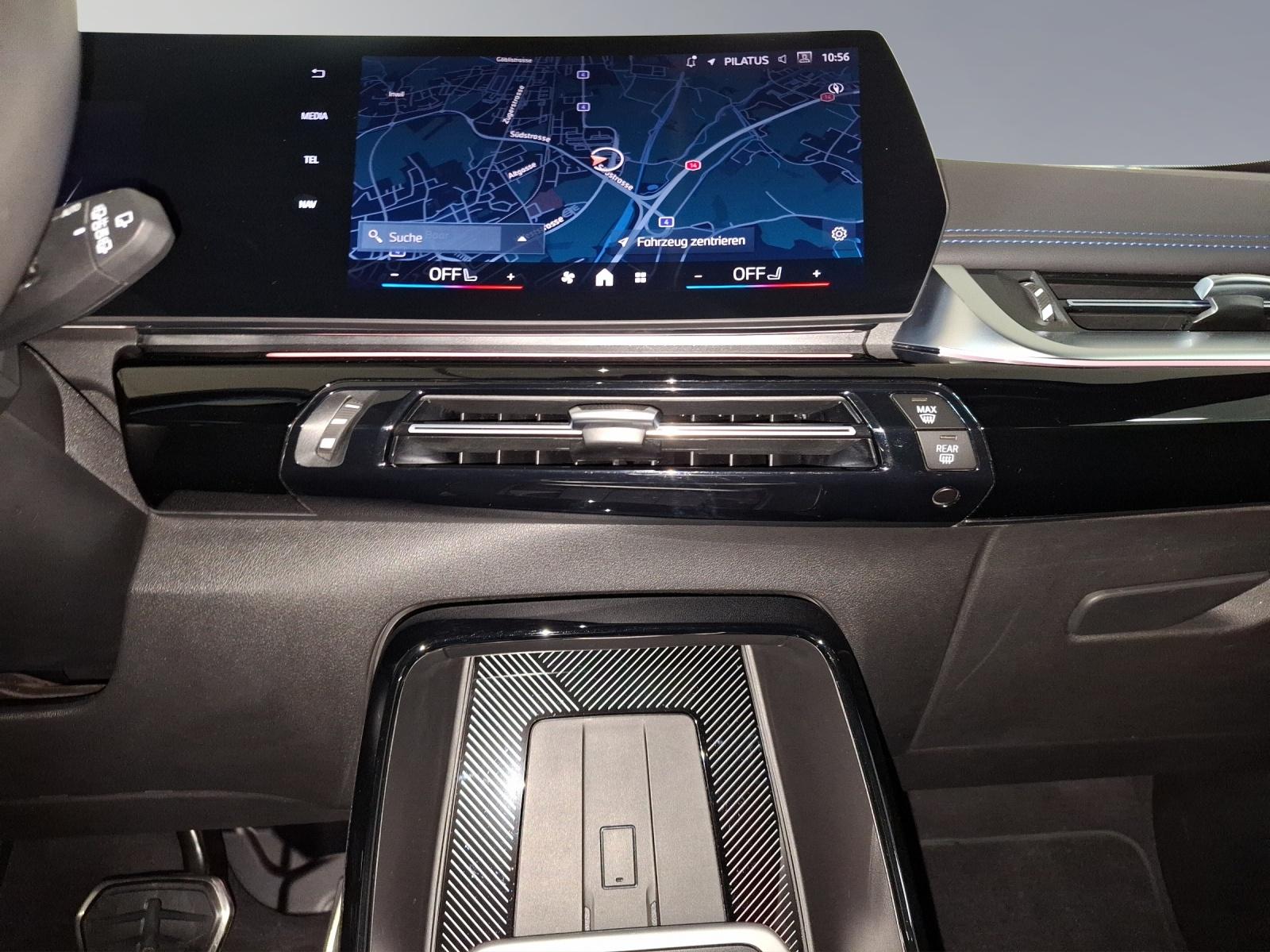 BMW X1 20d xDrive paddles-image-9