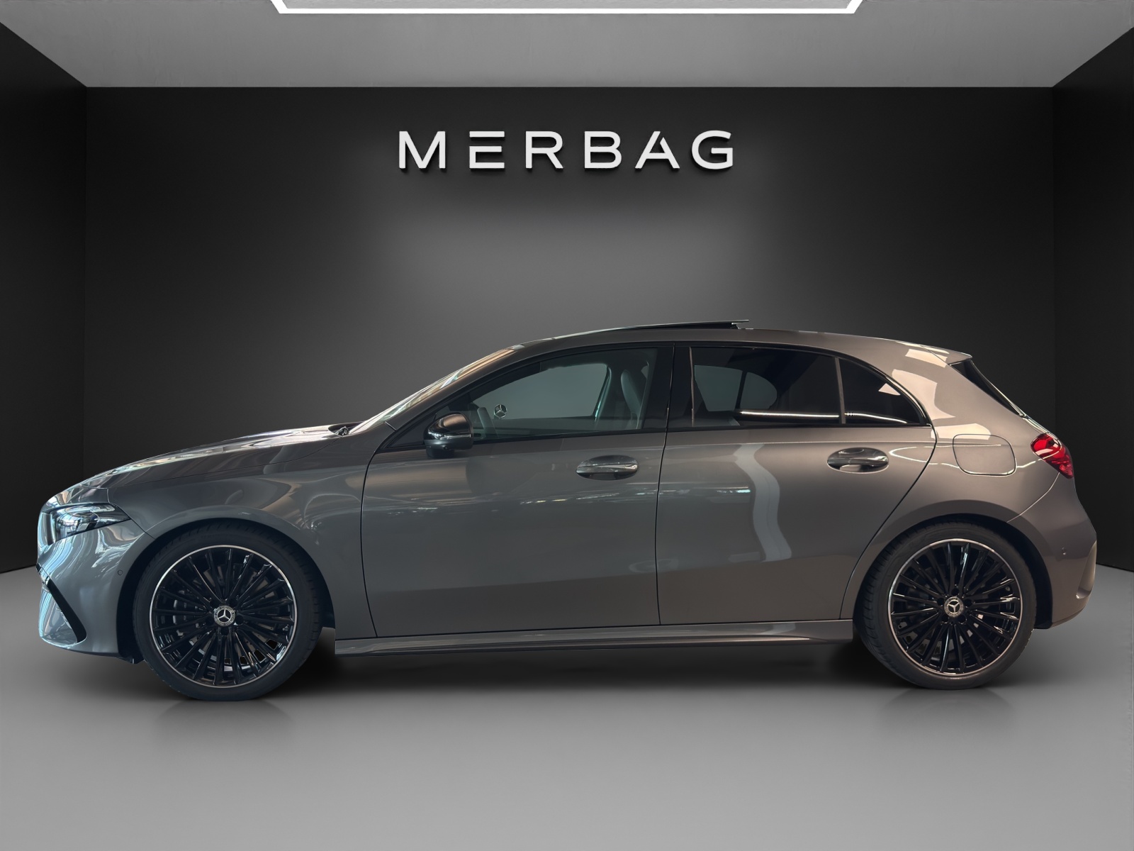 MERCEDES-BENZ A 250 4Matic 8G-DCT AMG Line-image-1