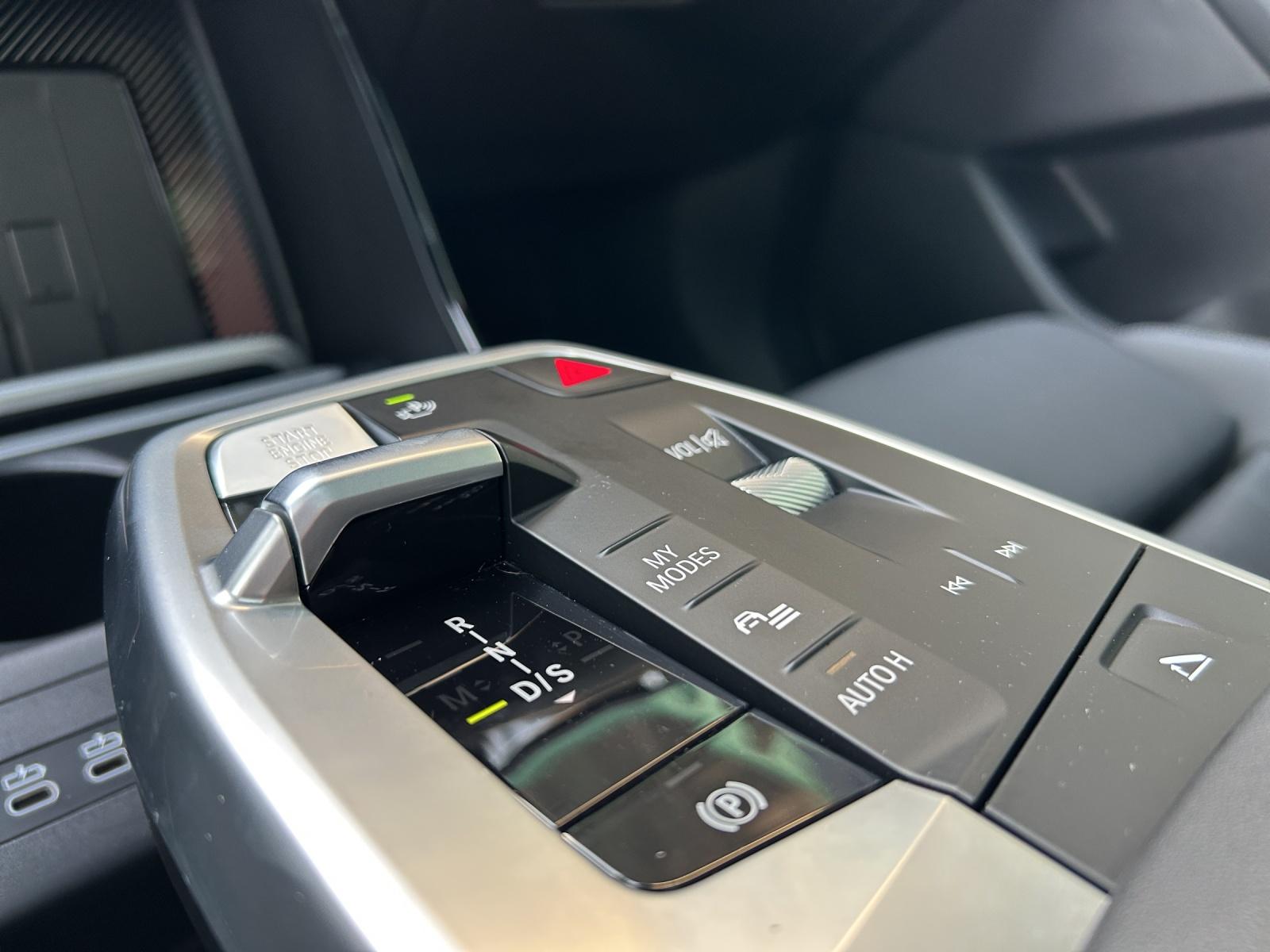 BMW 223i xDrive Active Tourer-image-13
