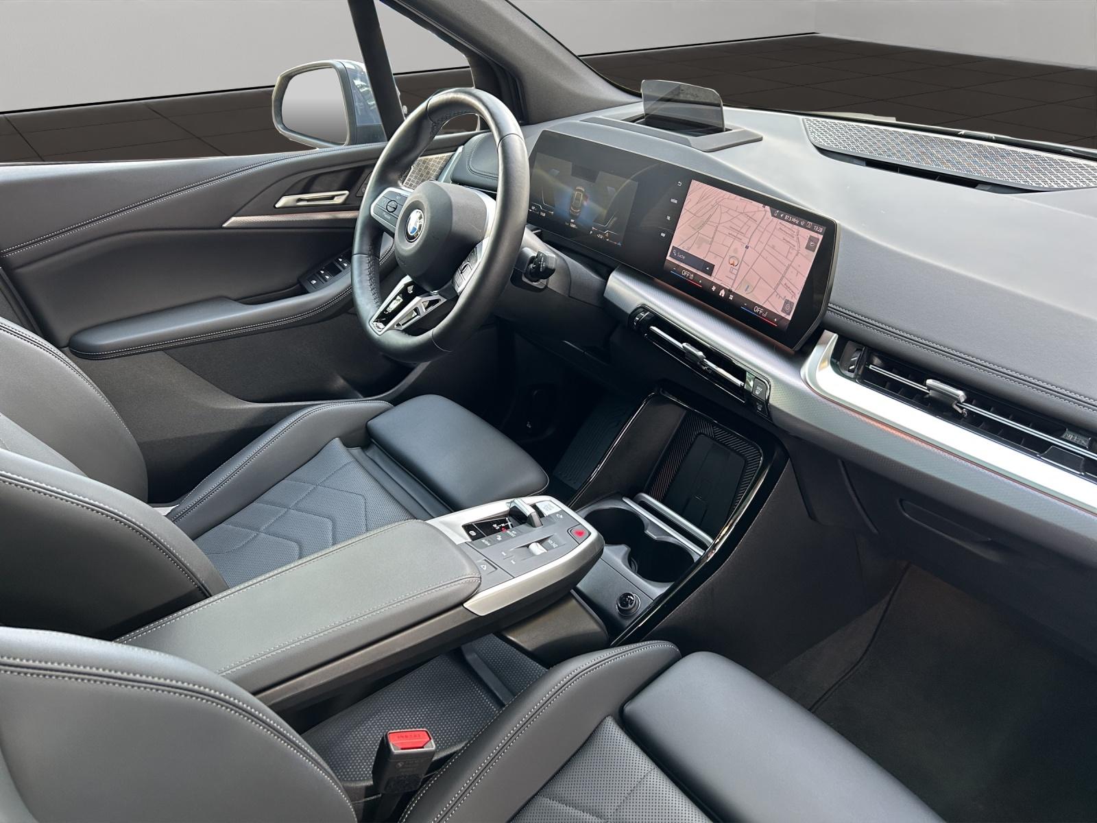 BMW 223i xDrive Active Tourer-image-6