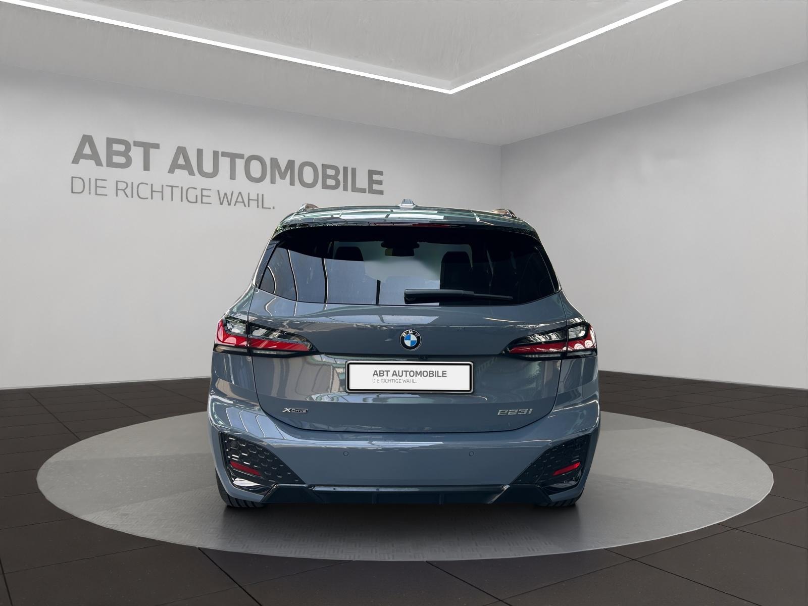 BMW 223i xDrive Active Tourer-image-4