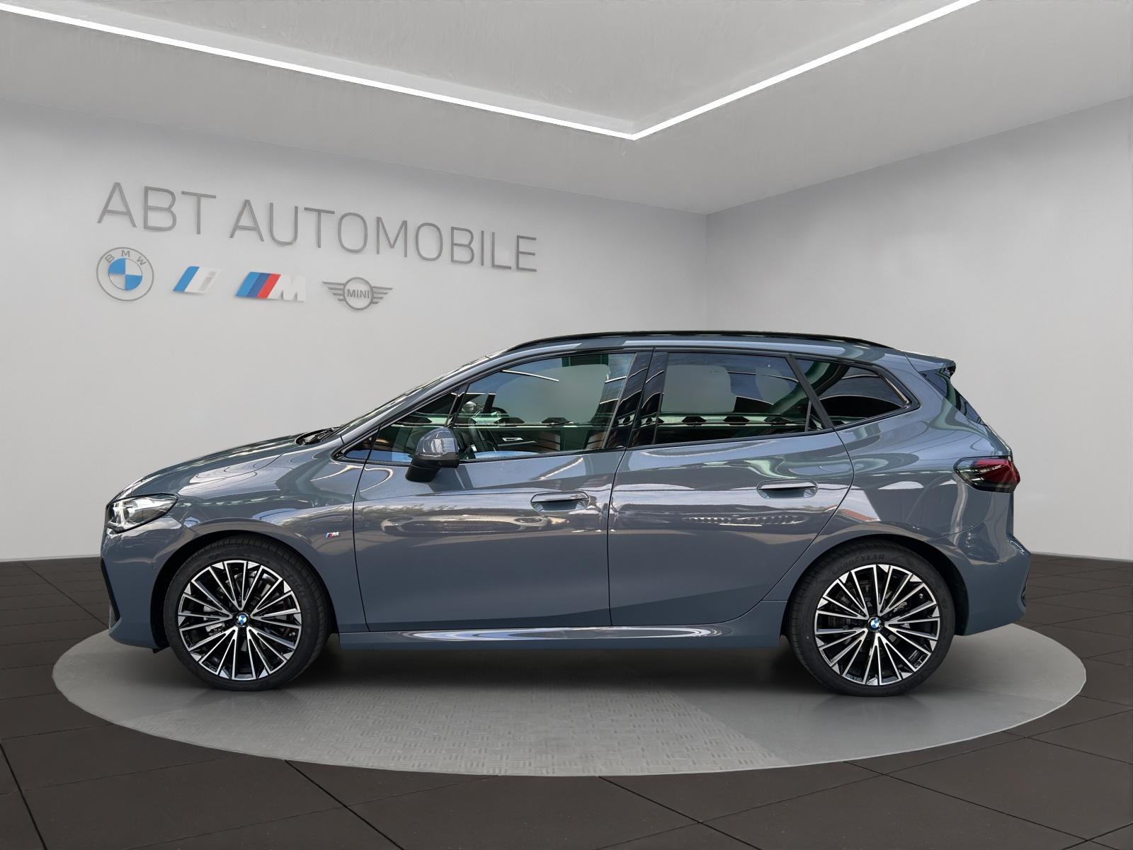 BMW 223i xDrive Active Tourer-image-2