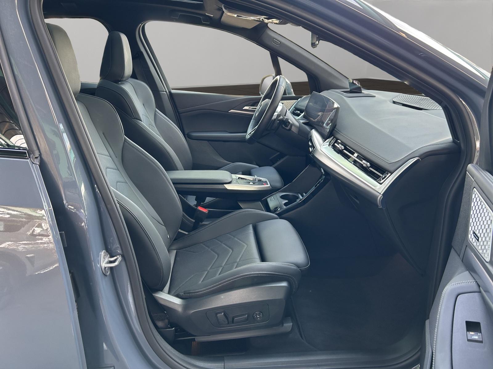 BMW 223i xDrive Active Tourer-image-9