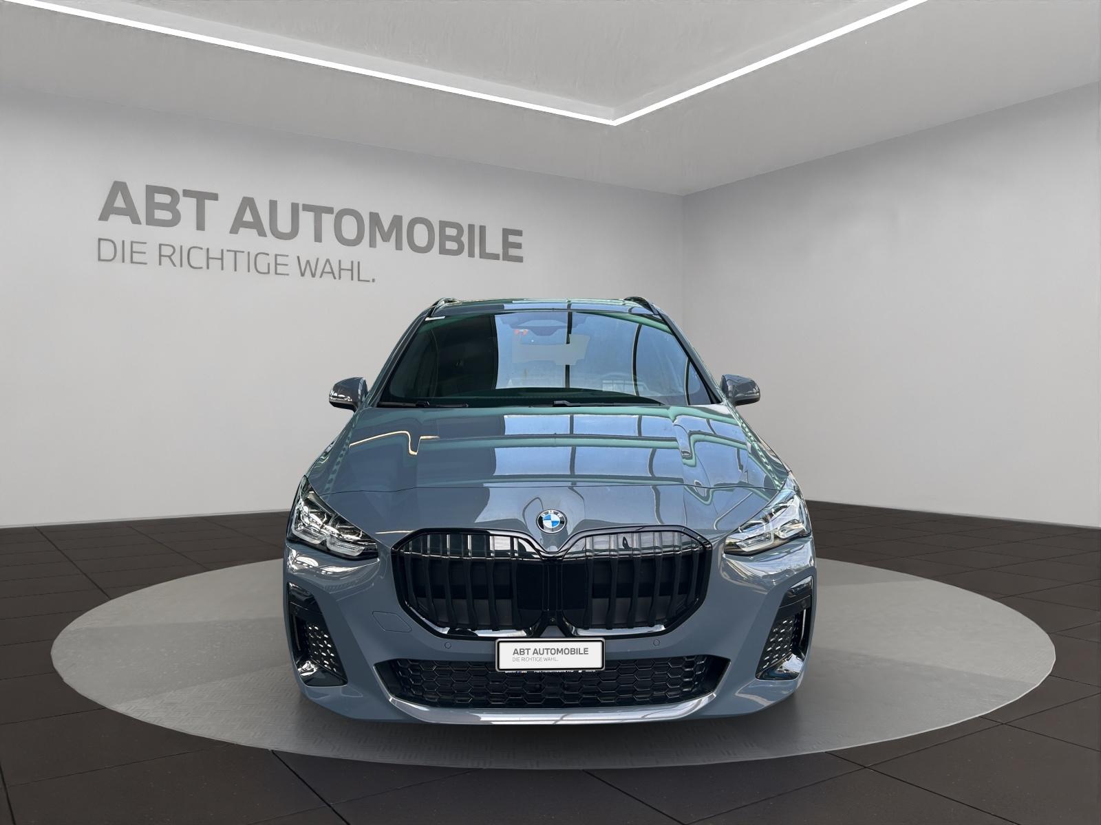 BMW 223i xDrive Active Tourer-image-1