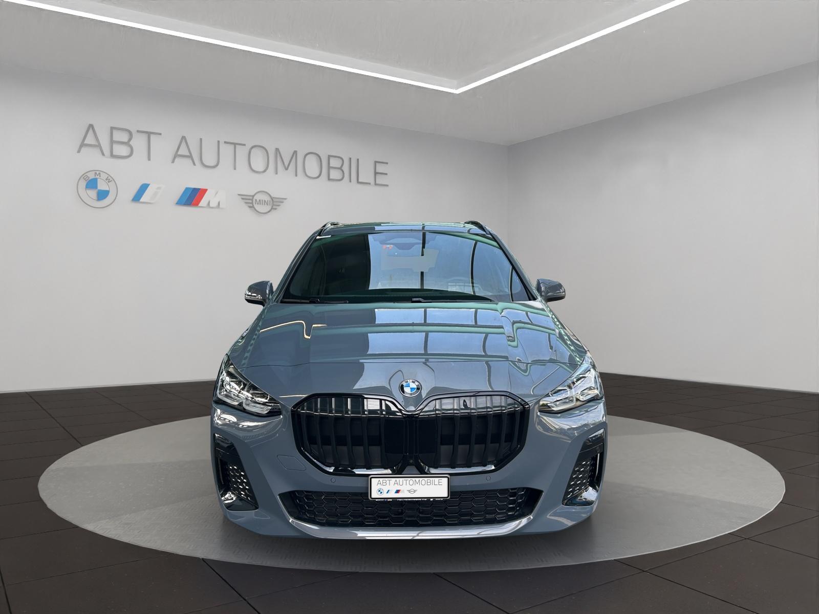 BMW 223i xDrive Active Tourer-image-1