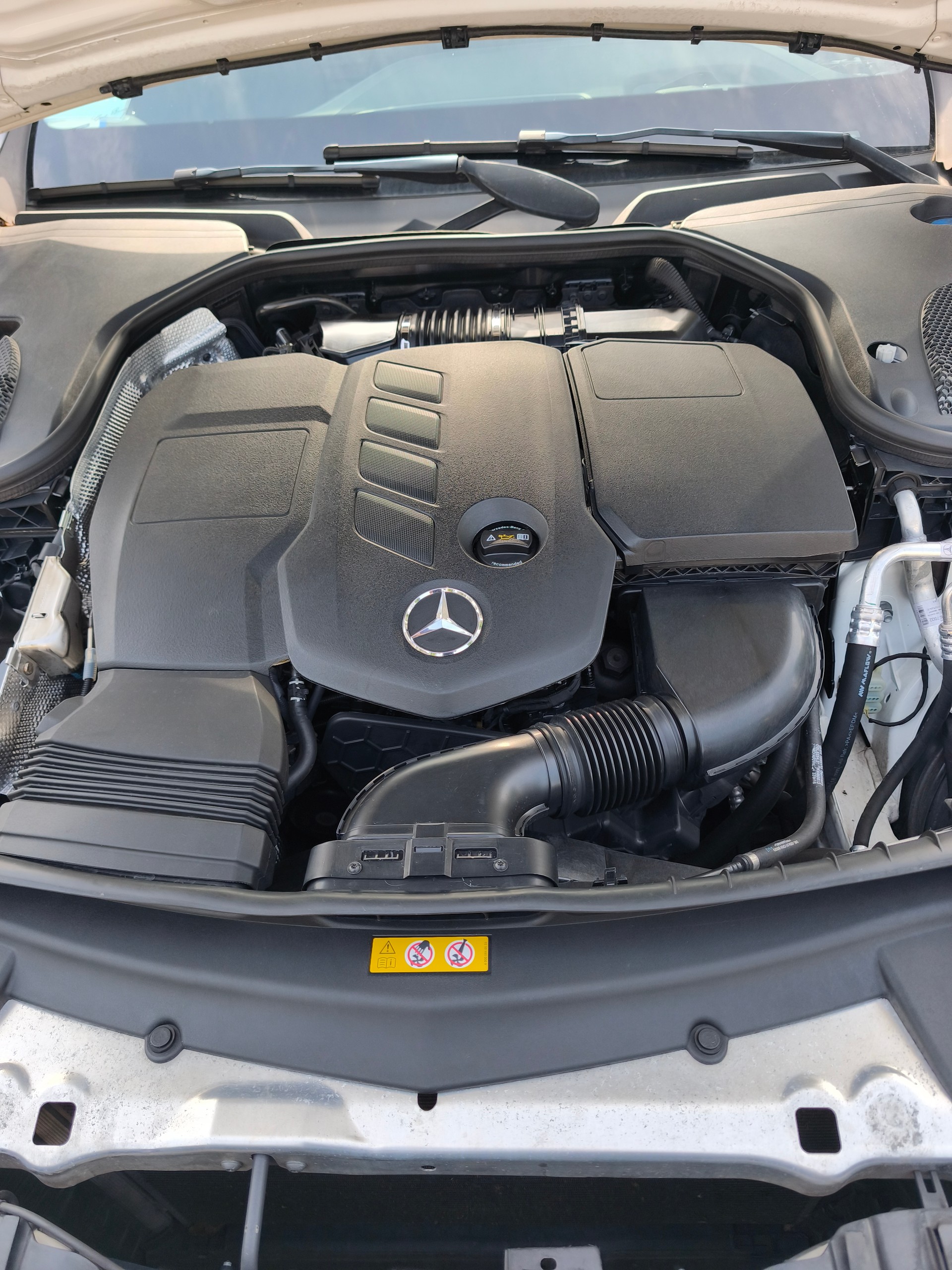 MERCEDES-BENZ E 220 d 9G-Tronic-image-3