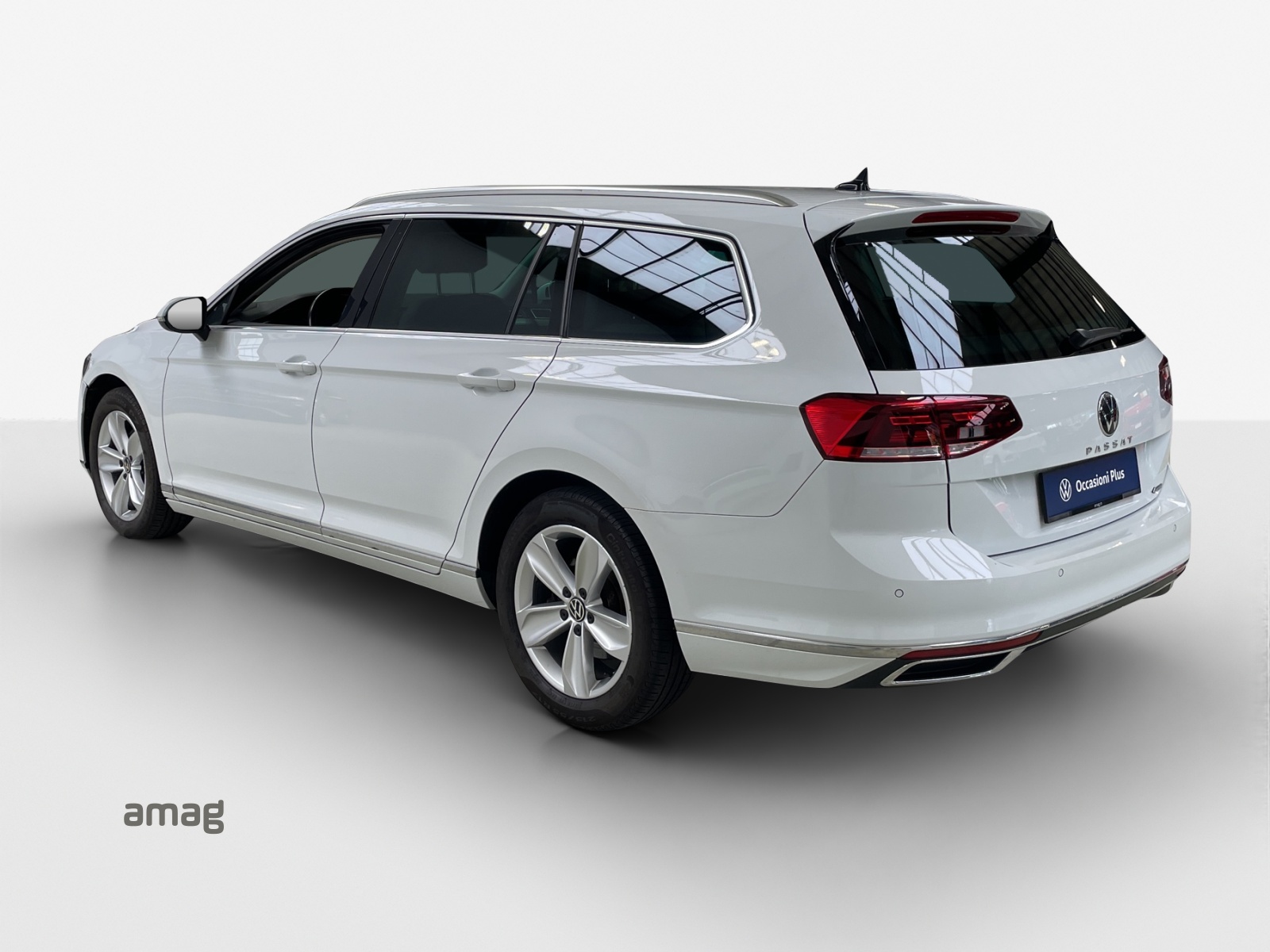 VW Passat 2.0 TDI BMT Elegance 4Motion DSG-image-2