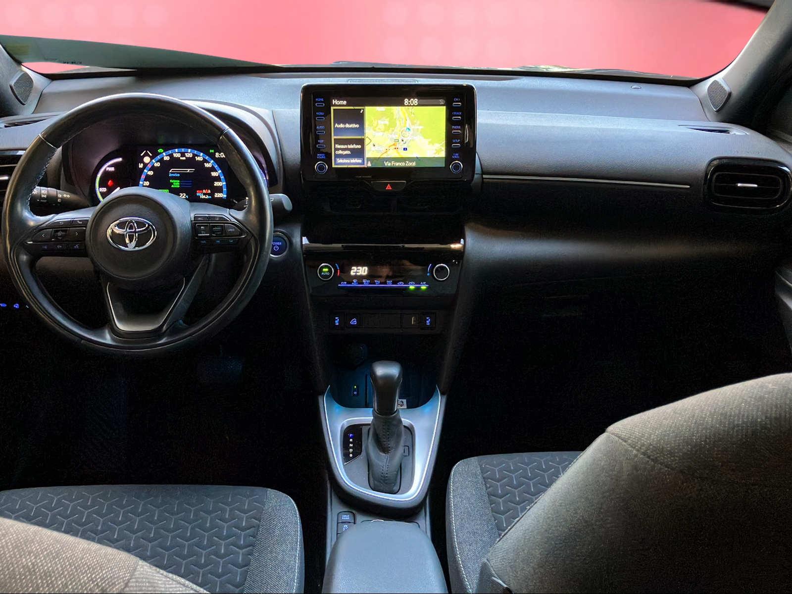 TOYOTA Yaris Cross 1.5 VVT-i HSD Trend AWD-i-image-12