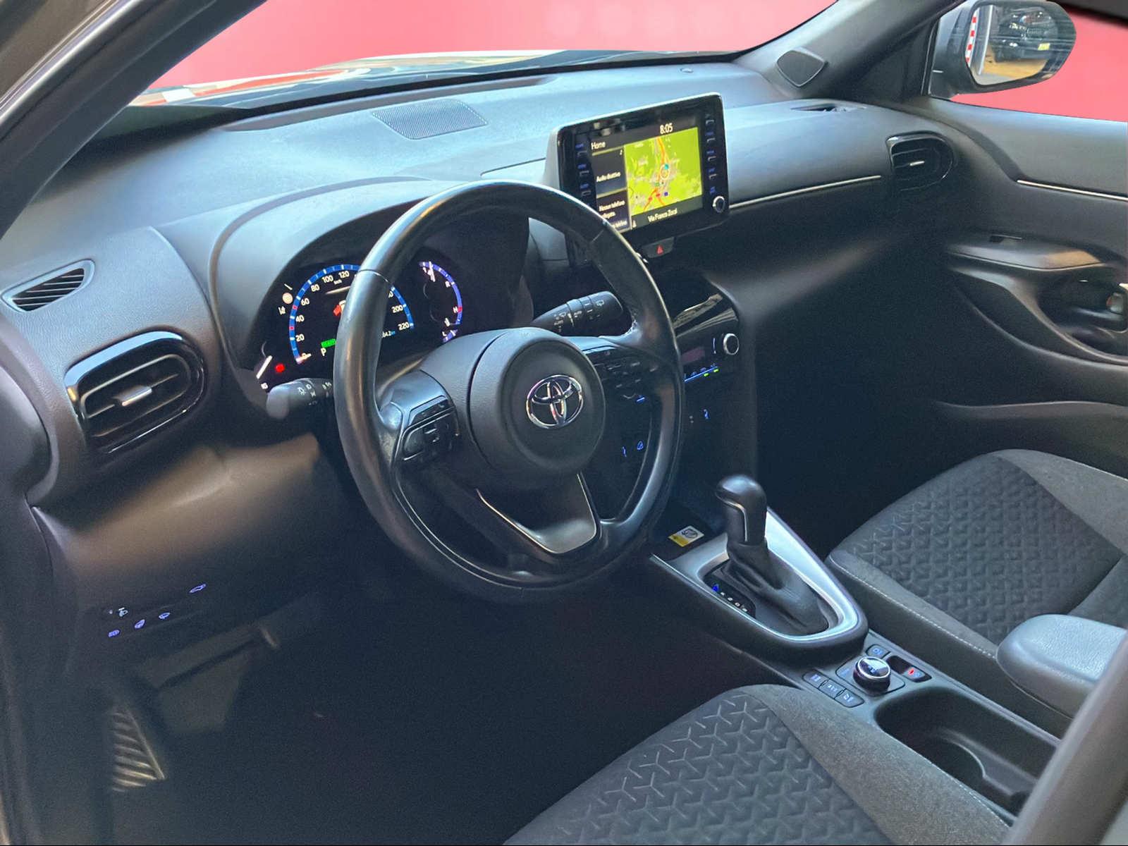 TOYOTA Yaris Cross 1.5 VVT-i HSD Trend AWD-i-image-4