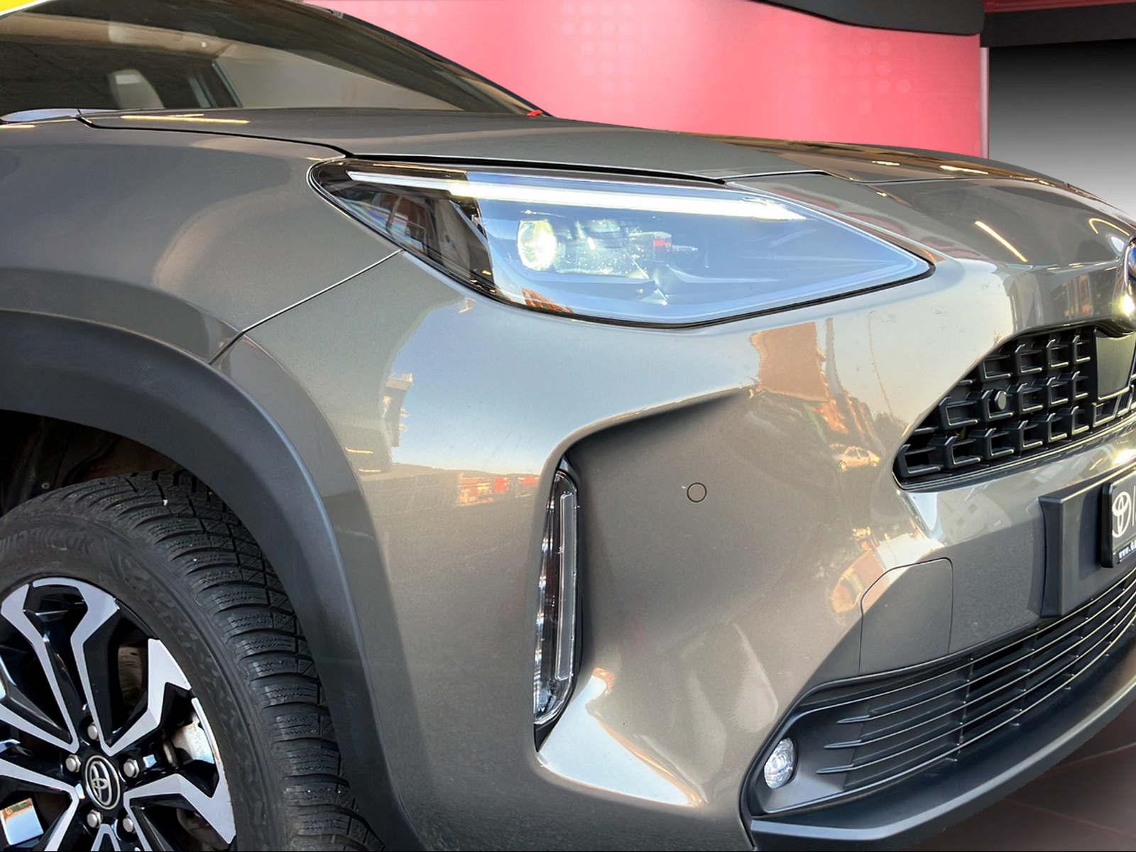 TOYOTA Yaris Cross 1.5 VVT-i HSD Trend AWD-i-image-11