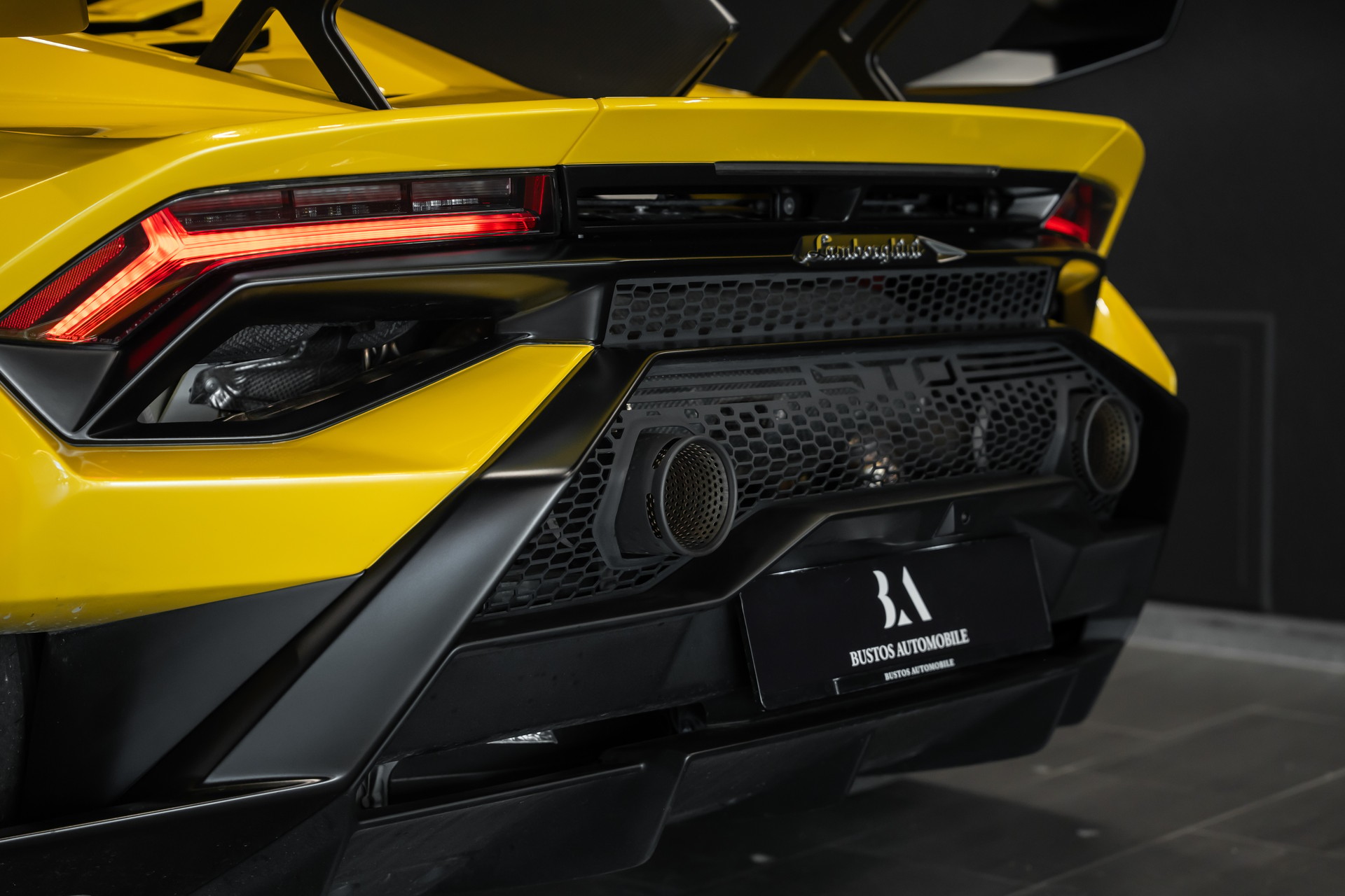 LAMBORGHINI Huracan STO Coupé DCT RWD / Full PPF / CH Auto /-image-9