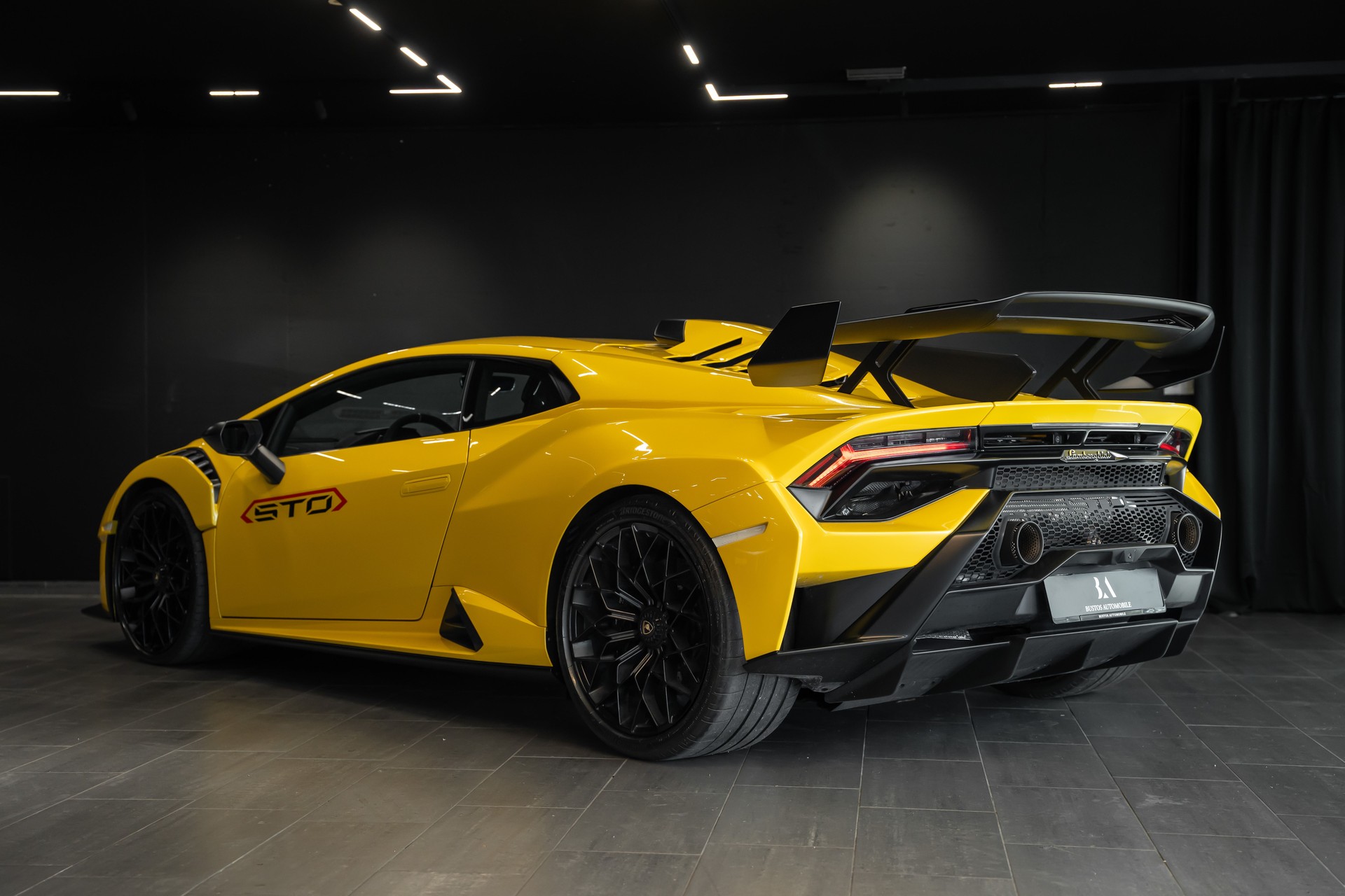 LAMBORGHINI Huracan STO Coupé DCT RWD / Full PPF / CH Auto /-image-8