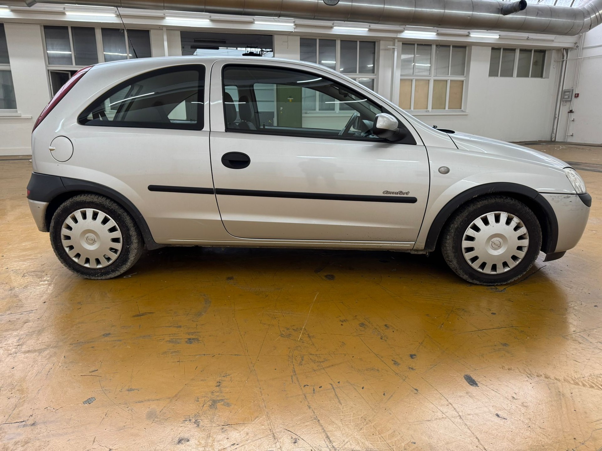 OPEL Corsa 1.2 16V Comfort-image-2