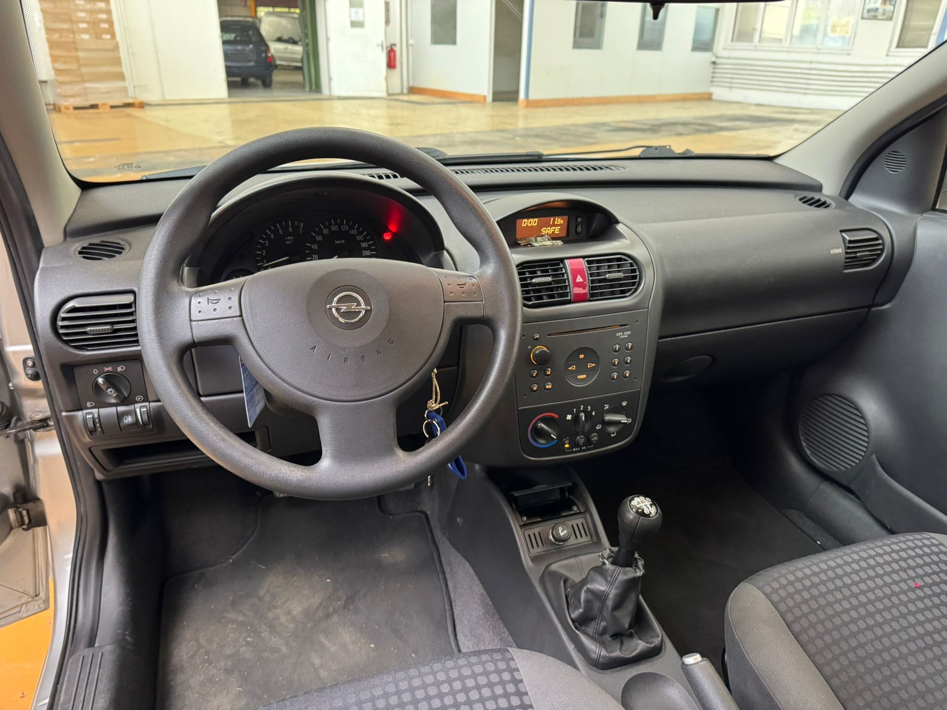 OPEL Corsa 1.2 16V Comfort-image-8