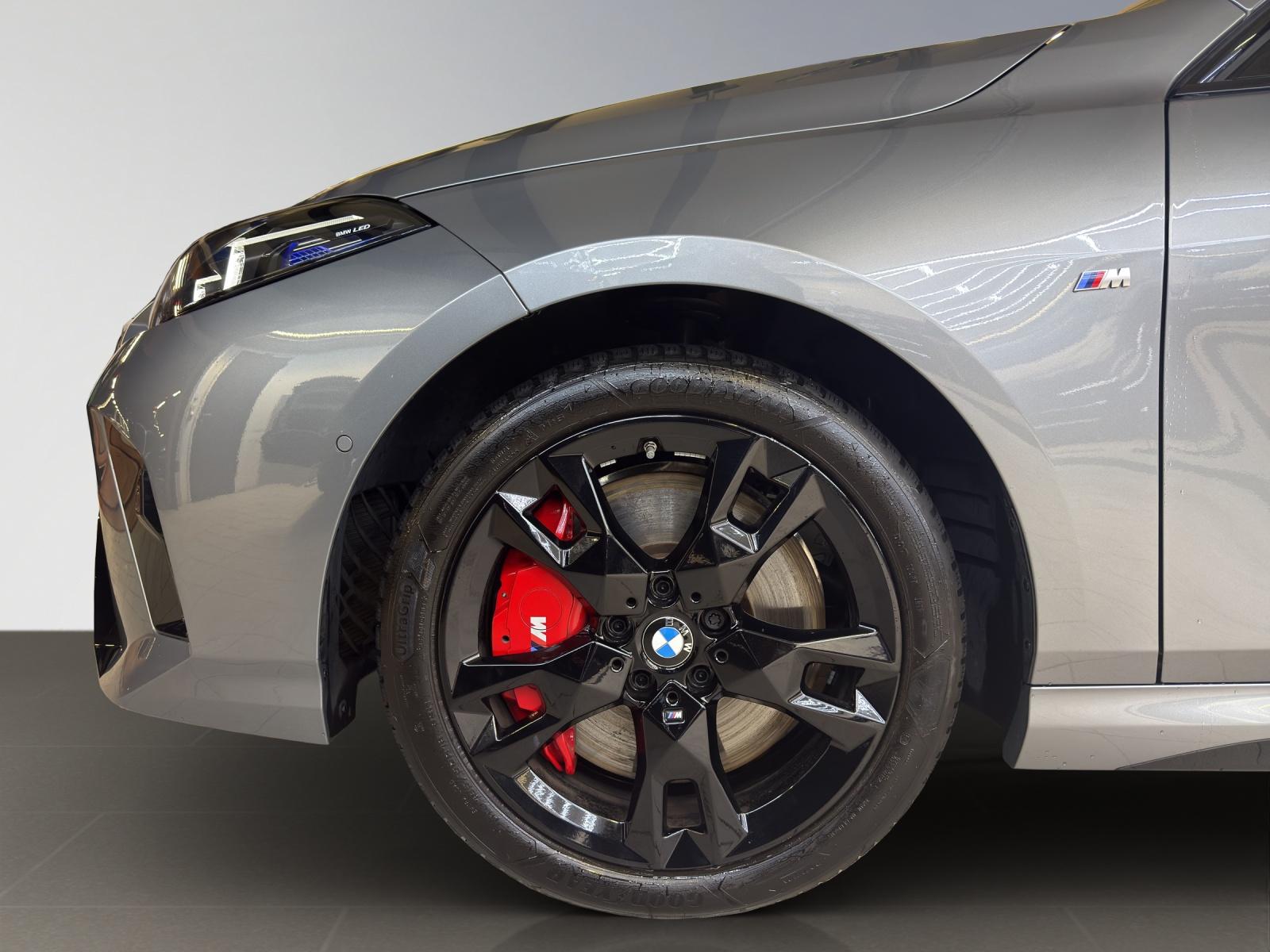 BMW M135i xDrive M-SportPaket Pro-image-17