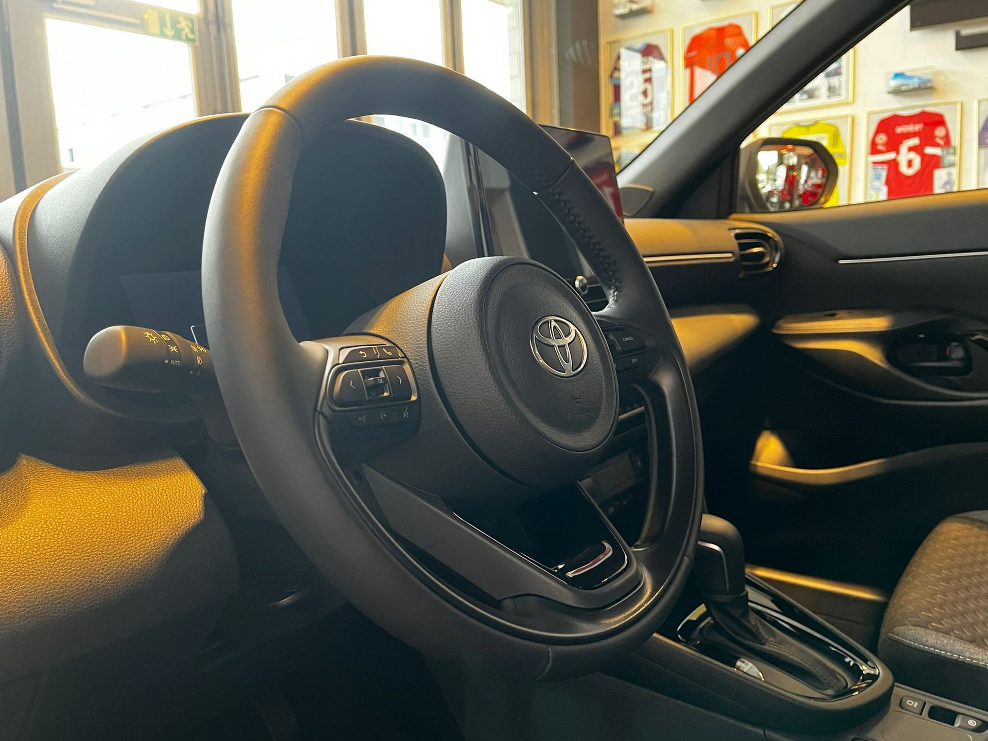 TOYOTA Yaris Cross 1.5 TEAMPLAYER-image-13