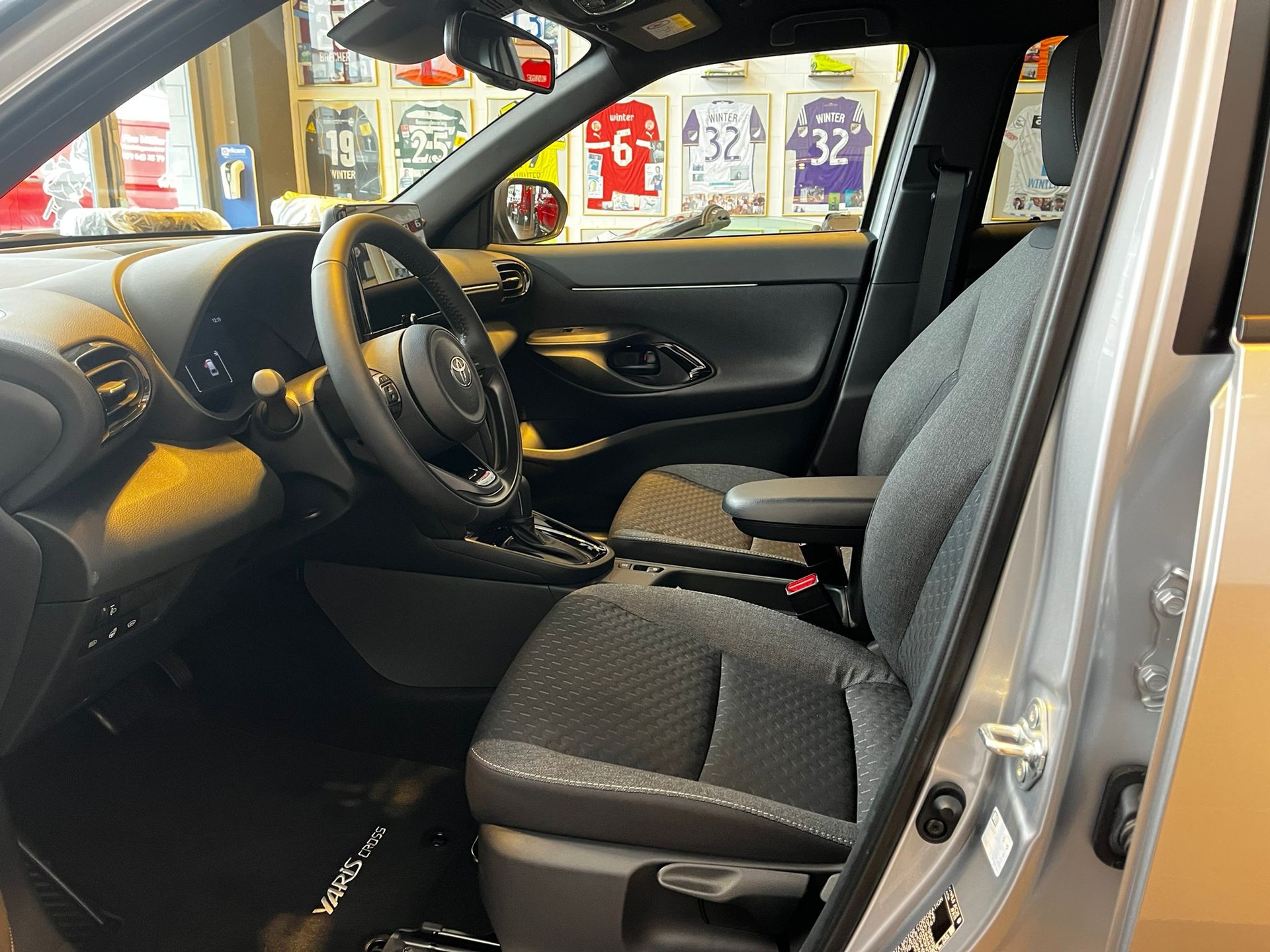 TOYOTA Yaris Cross 1.5 TEAMPLAYER-image-11