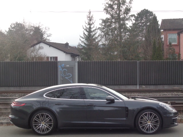 PORSCHE Panamera 4 PDK-image-13