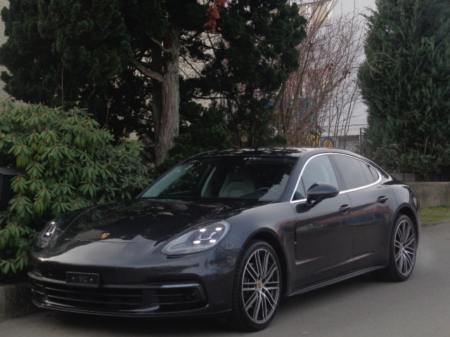 PORSCHE Panamera 4 PDK