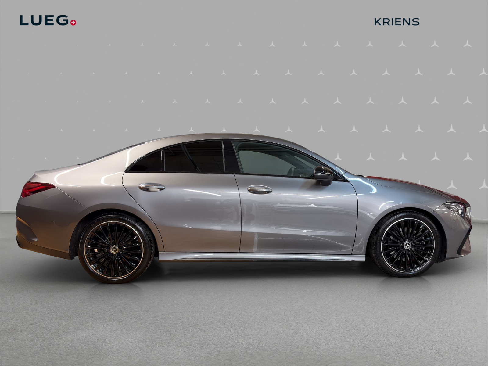 MERCEDES-BENZ CLA 200 - AMG / Rückfahrkamera / Ambiente-Licht / 19 Zoll Räder-image-6