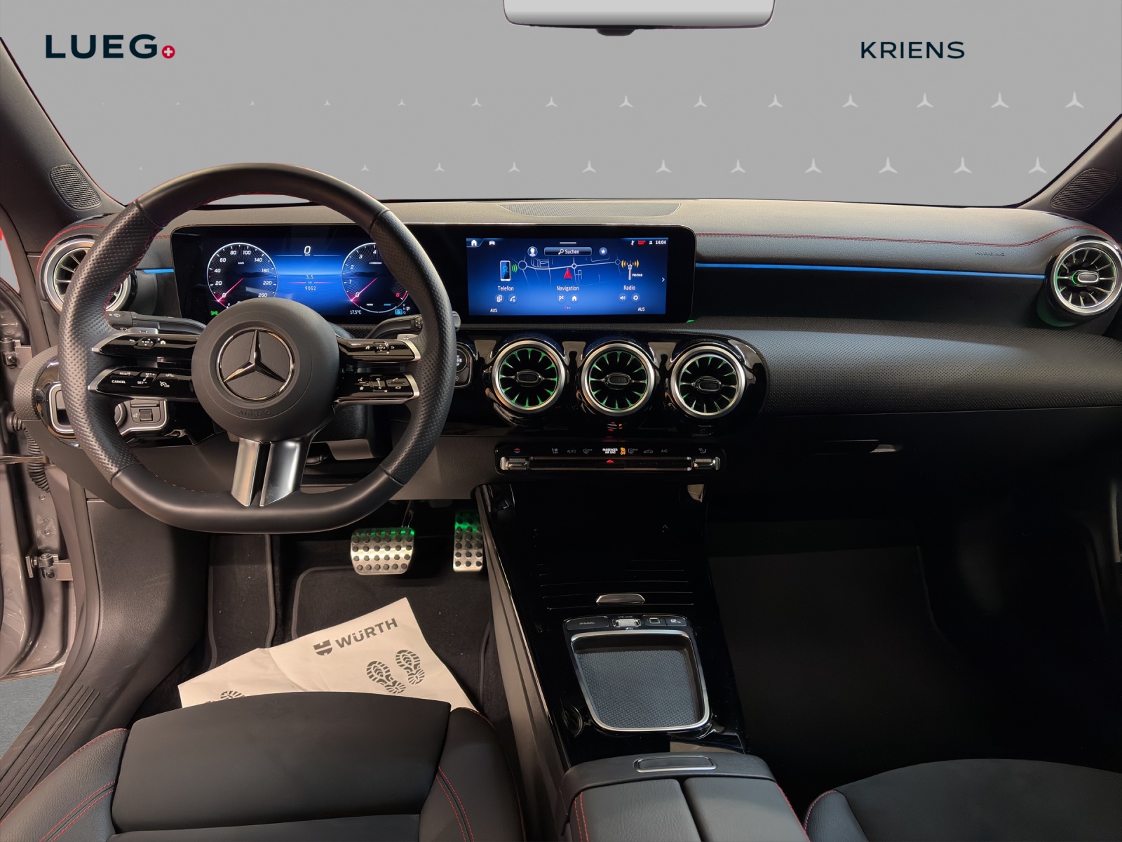 MERCEDES-BENZ CLA 200 - AMG / Rückfahrkamera / Ambiente-Licht / 19 Zoll Räder-image-12