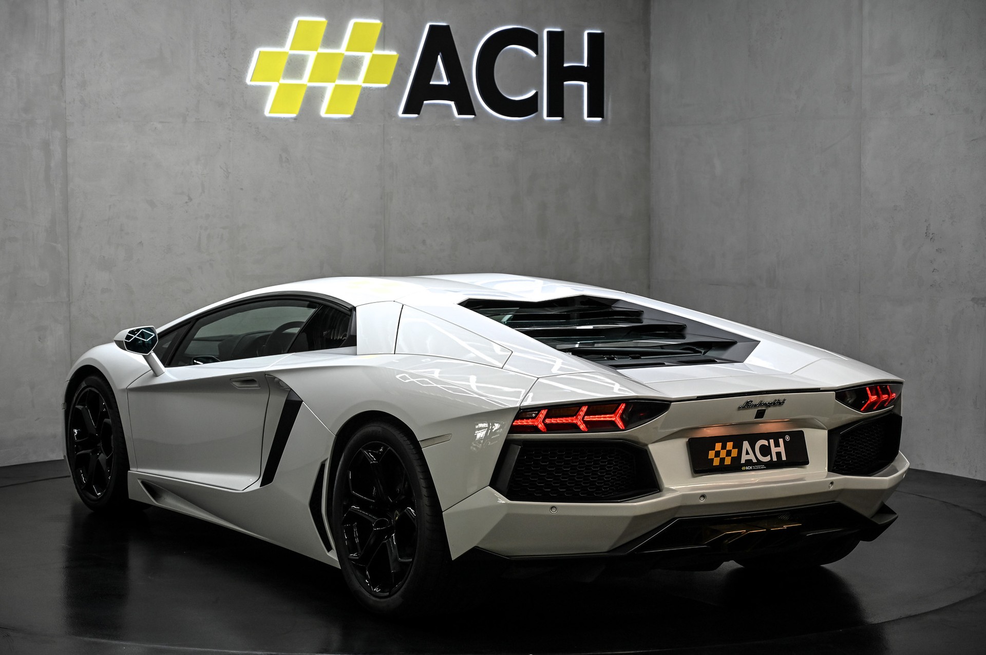 LAMBORGHINI Aventador LP700-4 Coupé E-Gear-image-9