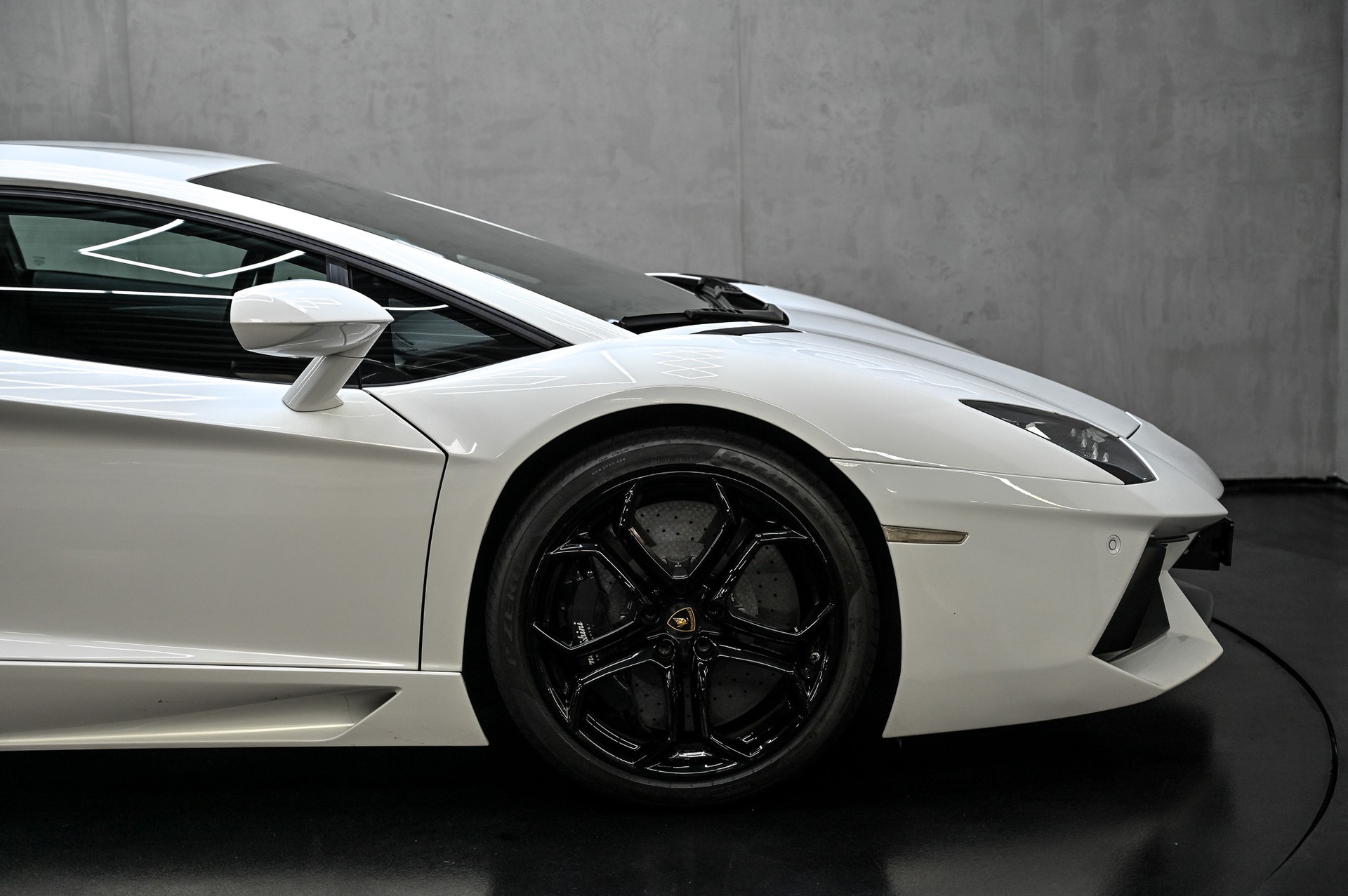 LAMBORGHINI Aventador LP700-4 Coupé E-Gear-image-16