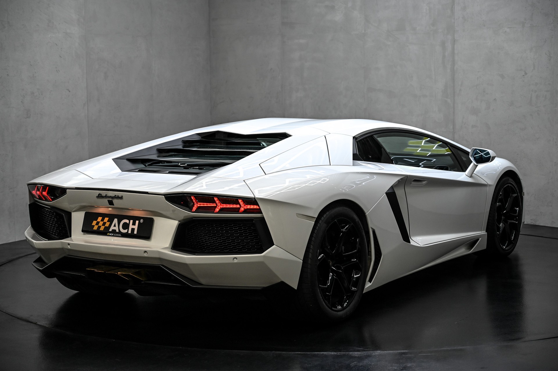 LAMBORGHINI Aventador LP700-4 Coupé E-Gear-image-11