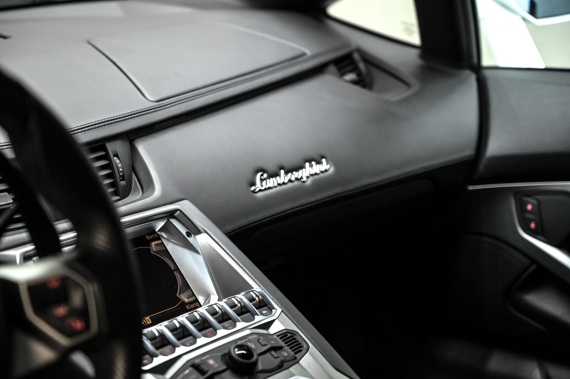 LAMBORGHINI Aventador LP700-4 Coupé E-Gear-image-25