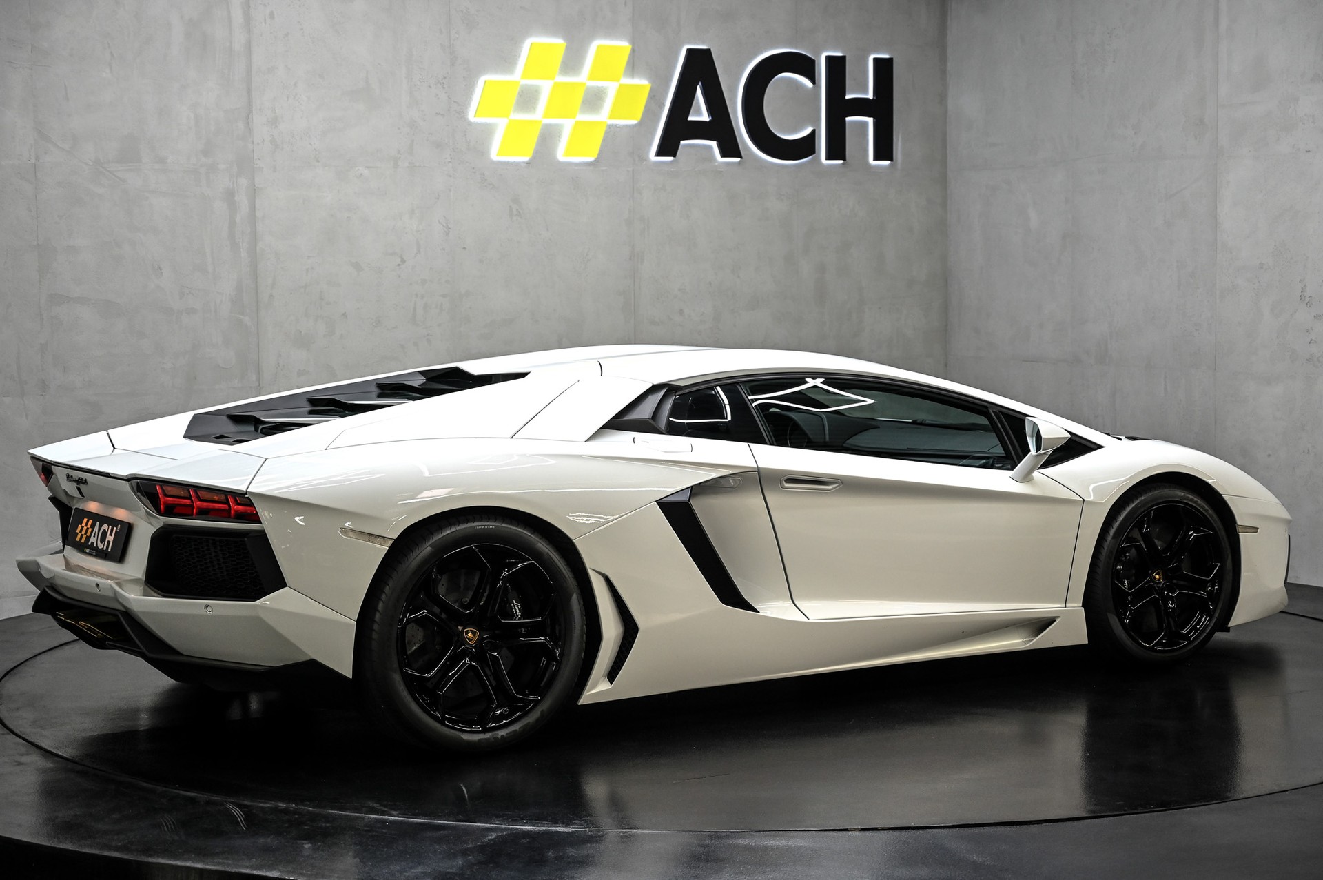 LAMBORGHINI Aventador LP700-4 Coupé E-Gear-image-12